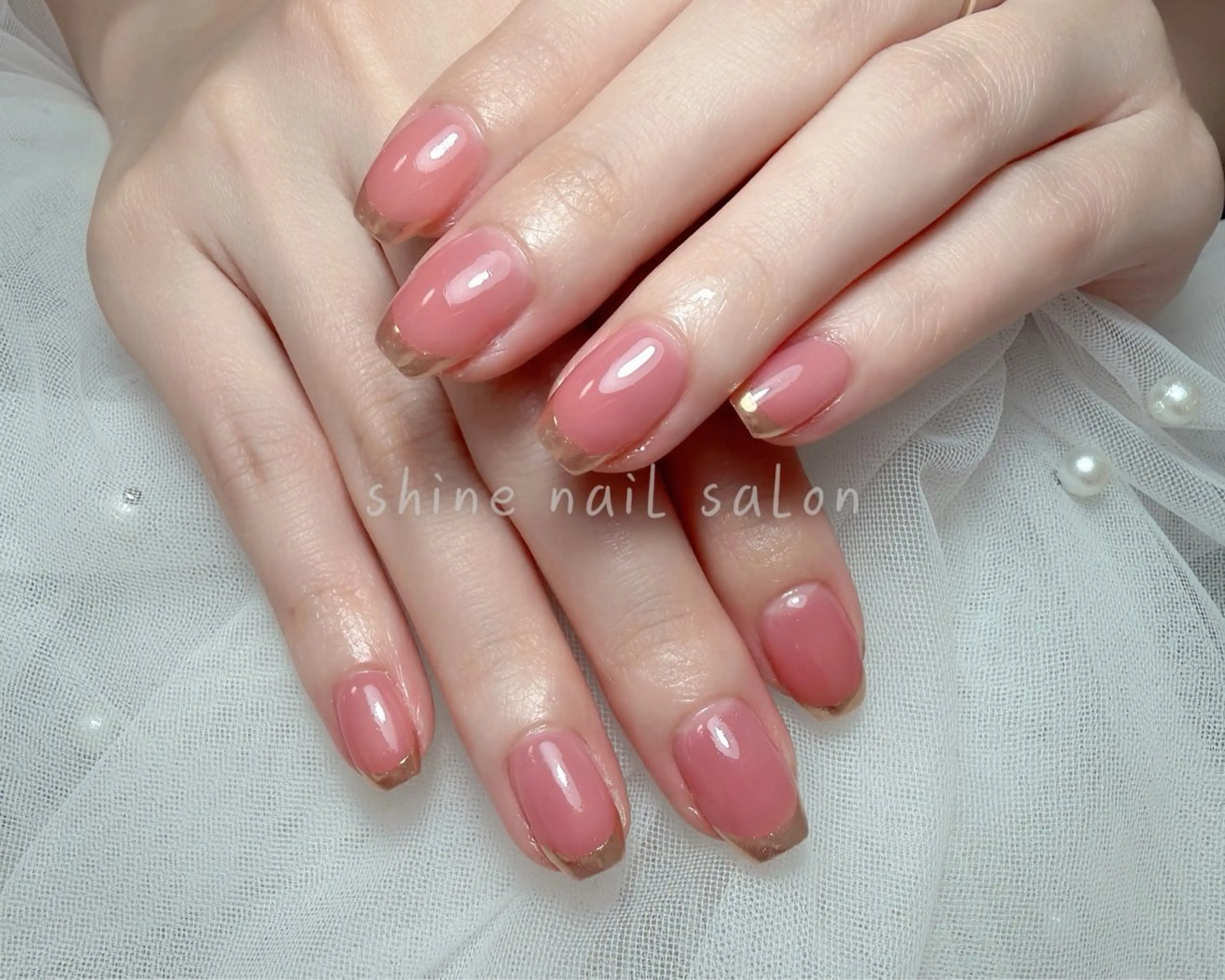 ネイル shineジェル& チップ長さだしのネイルデザイン