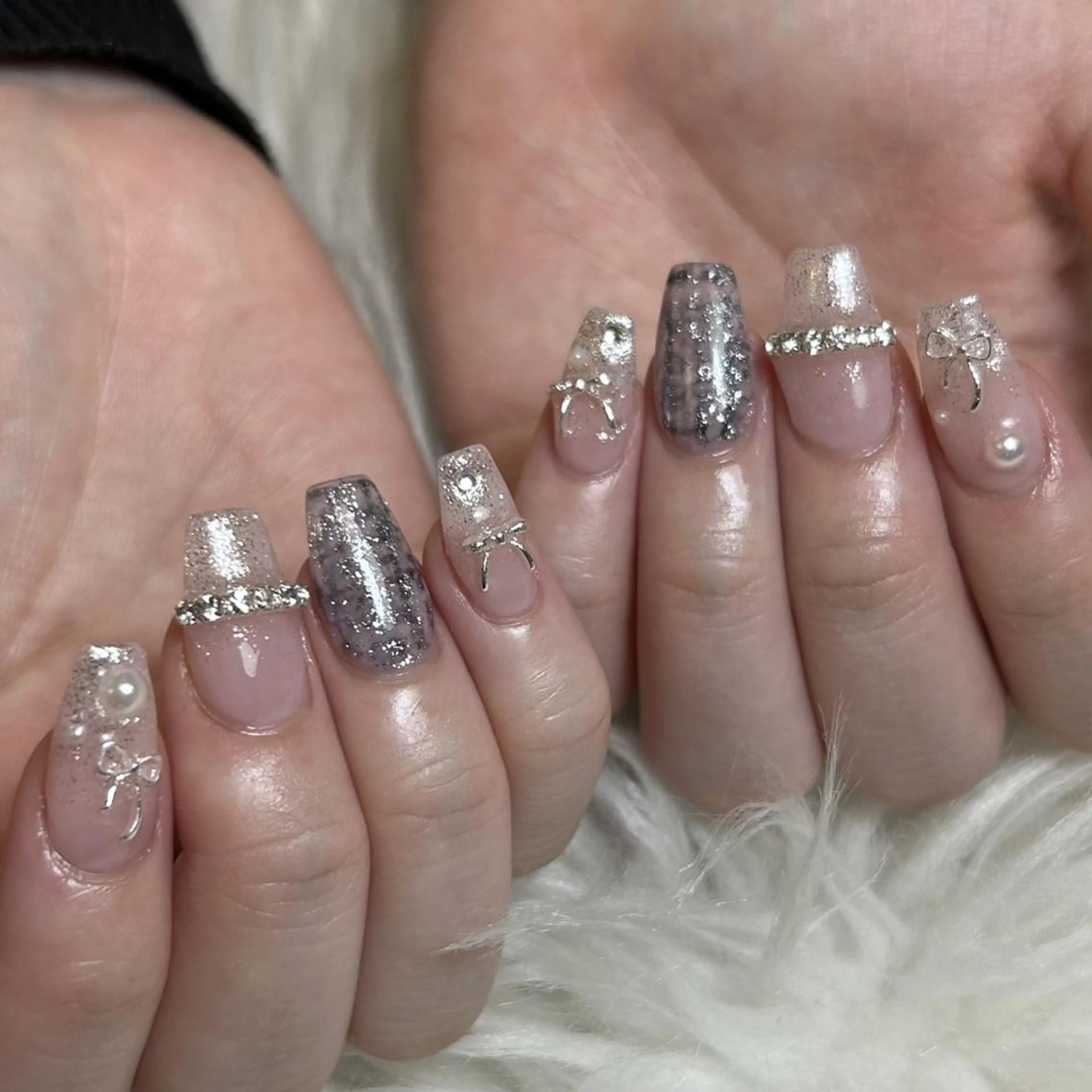 ネイル 長さ出し ジェルネイル ロングネイル パラジェル ワンホンネイル Azusa🩵 ネイル💅🏻南森町のネイルデザイン