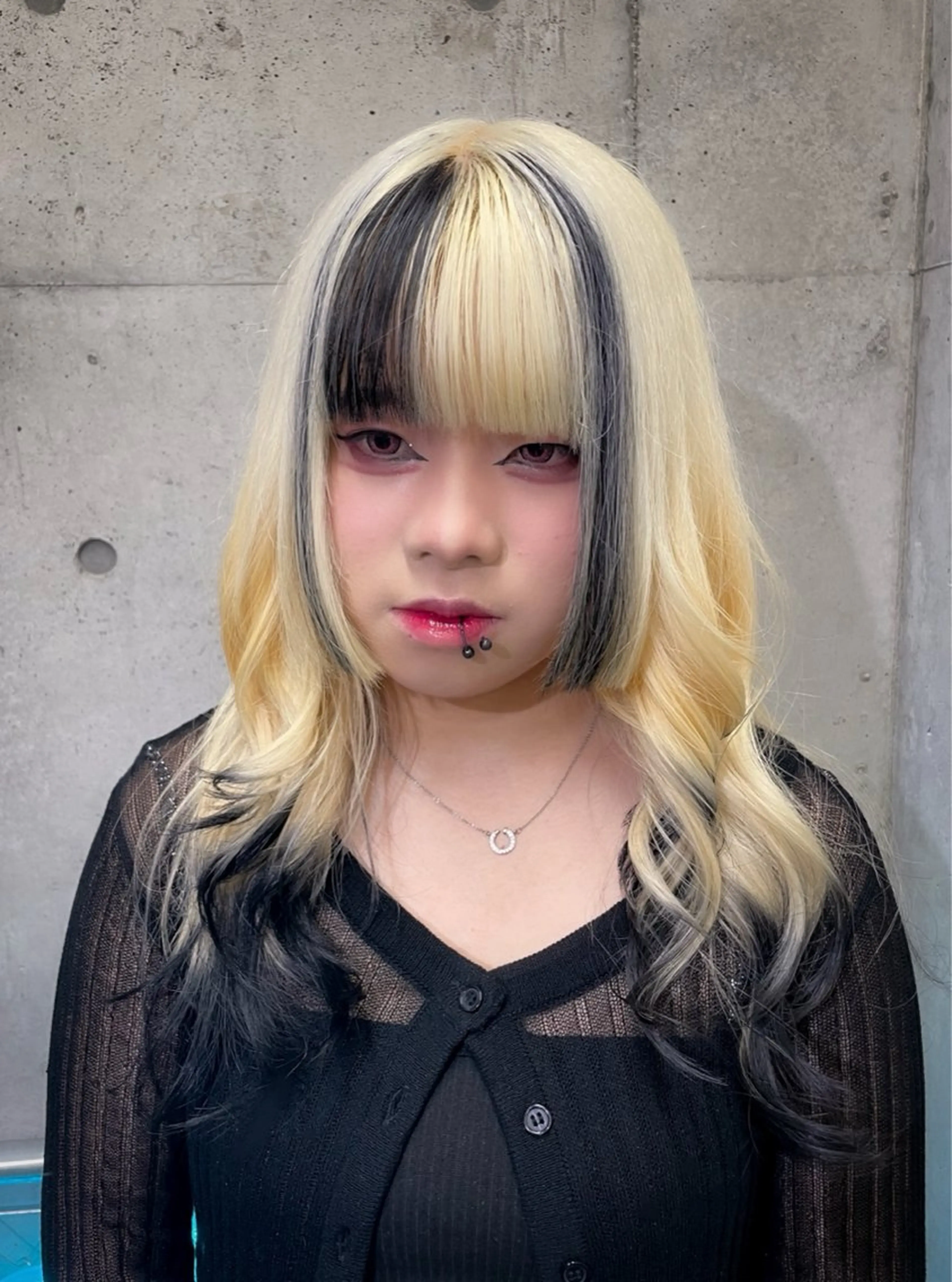 ロング ヘアカラー ハイトーン/ブリーチ /ウルフ⛓️MAKIのヘアスタイル