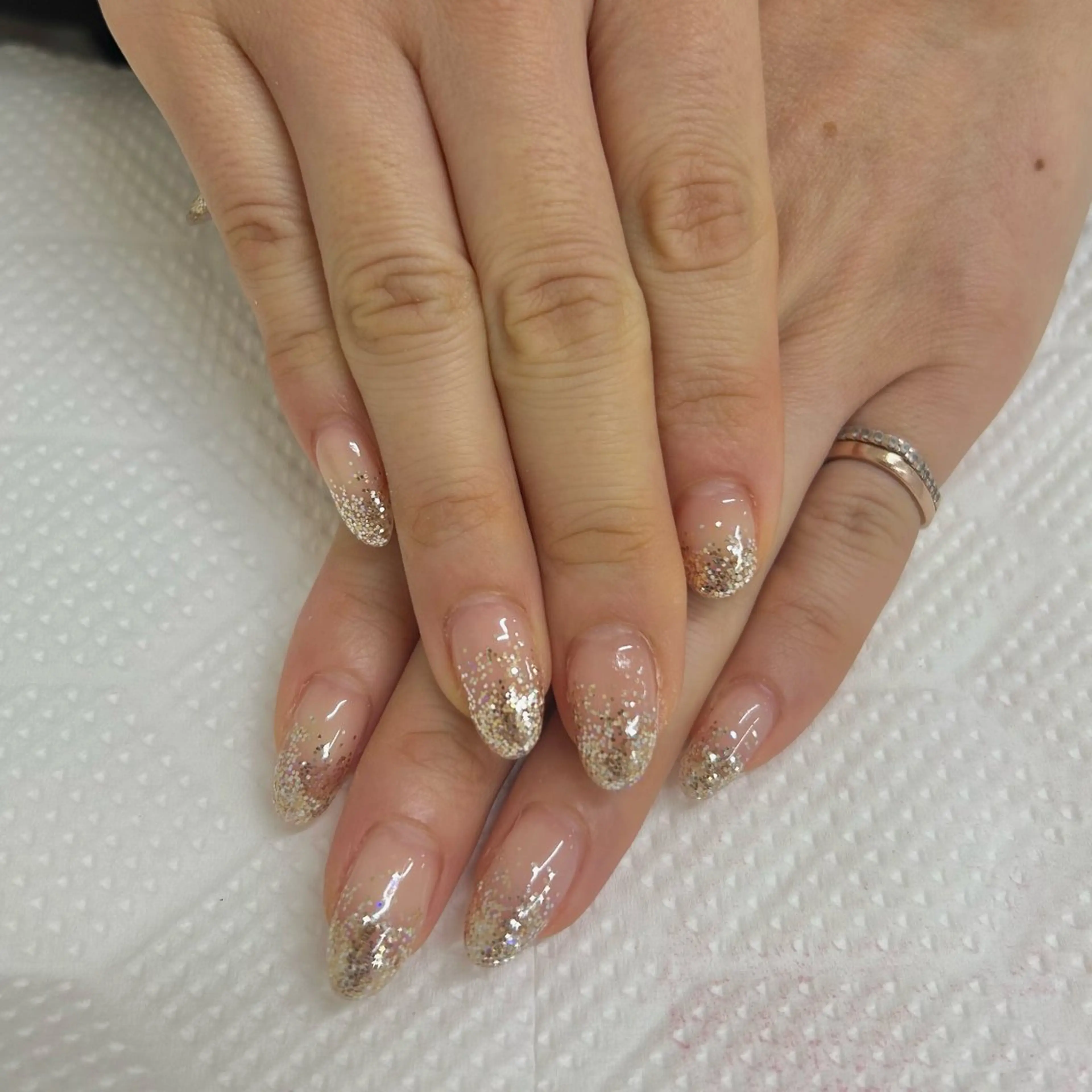 ネイル キラキラネイル ラメ(グリッター) ラメグラデーション ハンドネイル 片倉 愛美のネイルデザイン