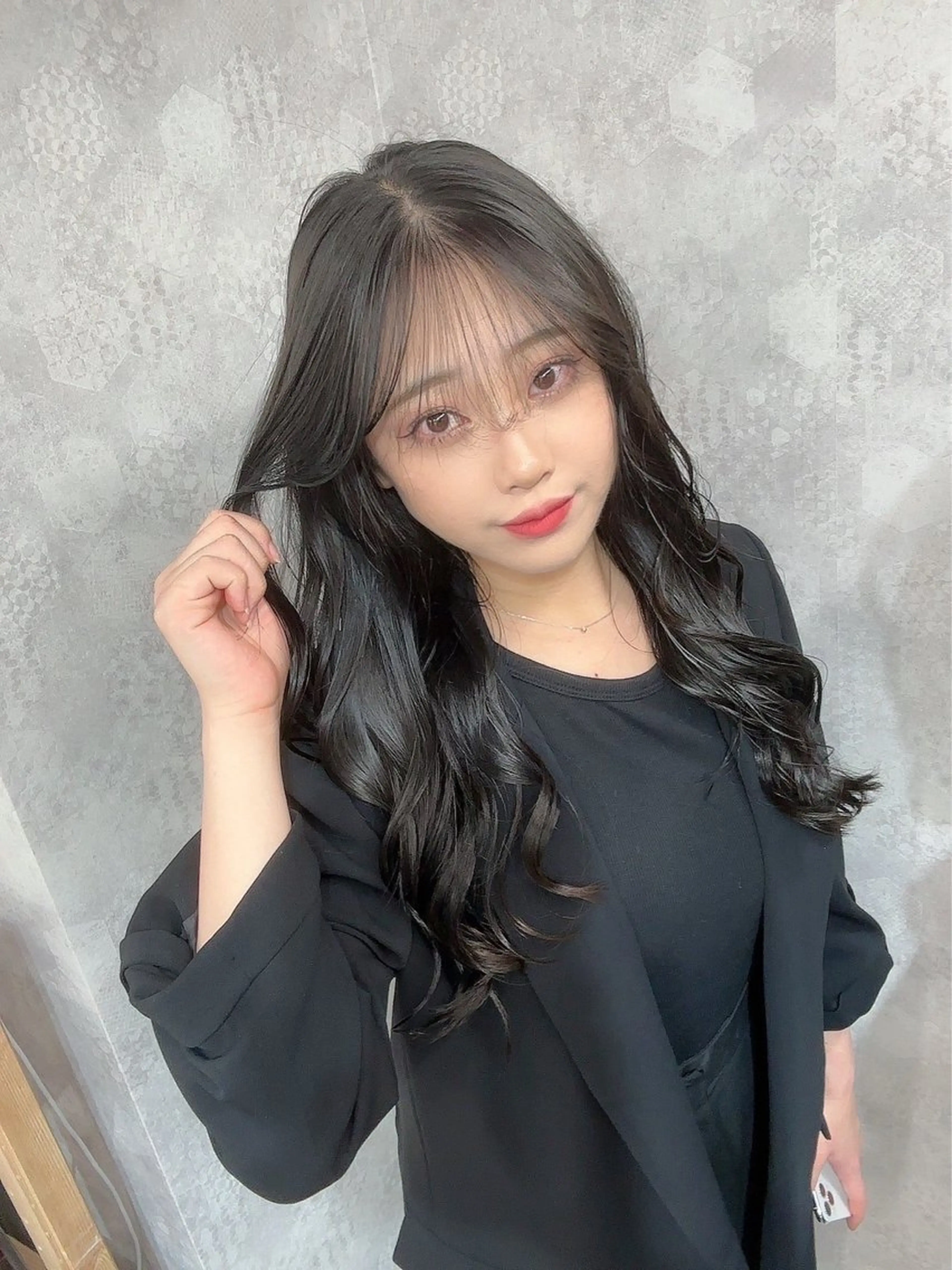 【💎🫧学生限定メニュー🫧💎】暗染めワンカラー＋似合わせカット＋髪質改善トリートメント＋超音波トリートメントの写真