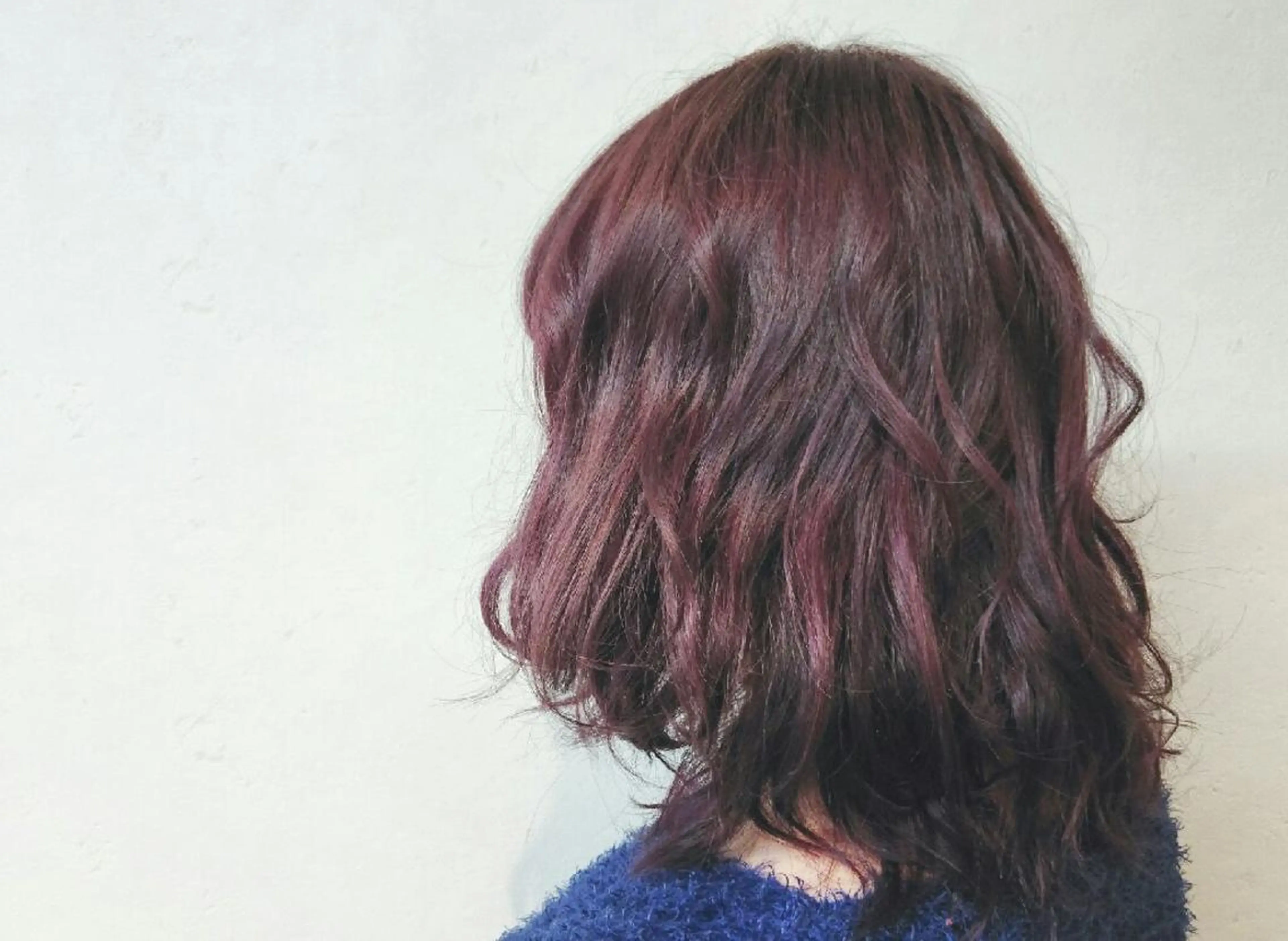 ミディアム カラー イルミナカラー 透明感ハイライト◎ 伊藤夏海のヘアスタイル