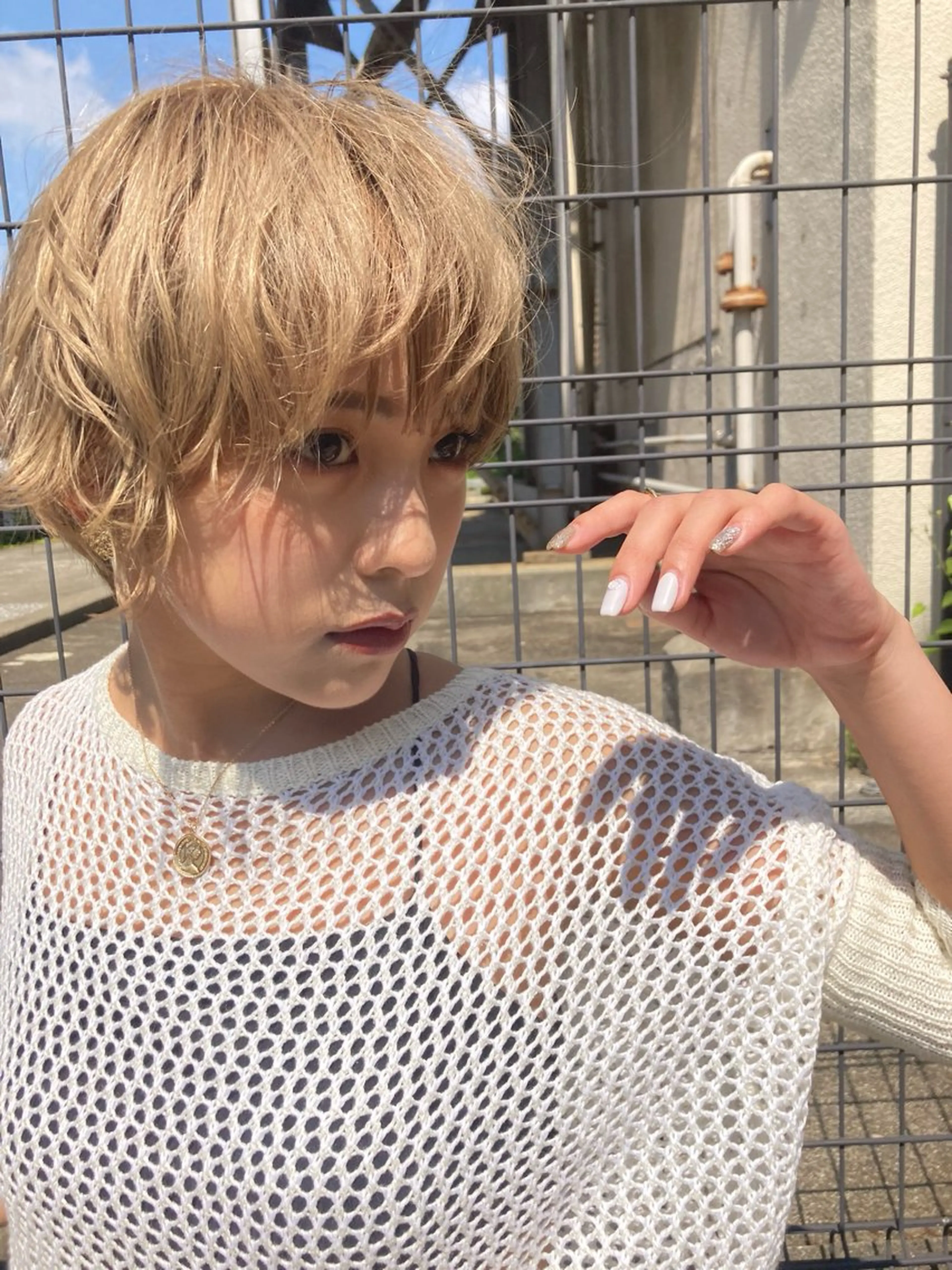 ショート カラー ブリーチ 鹿子島 昇彦のヘアスタイル