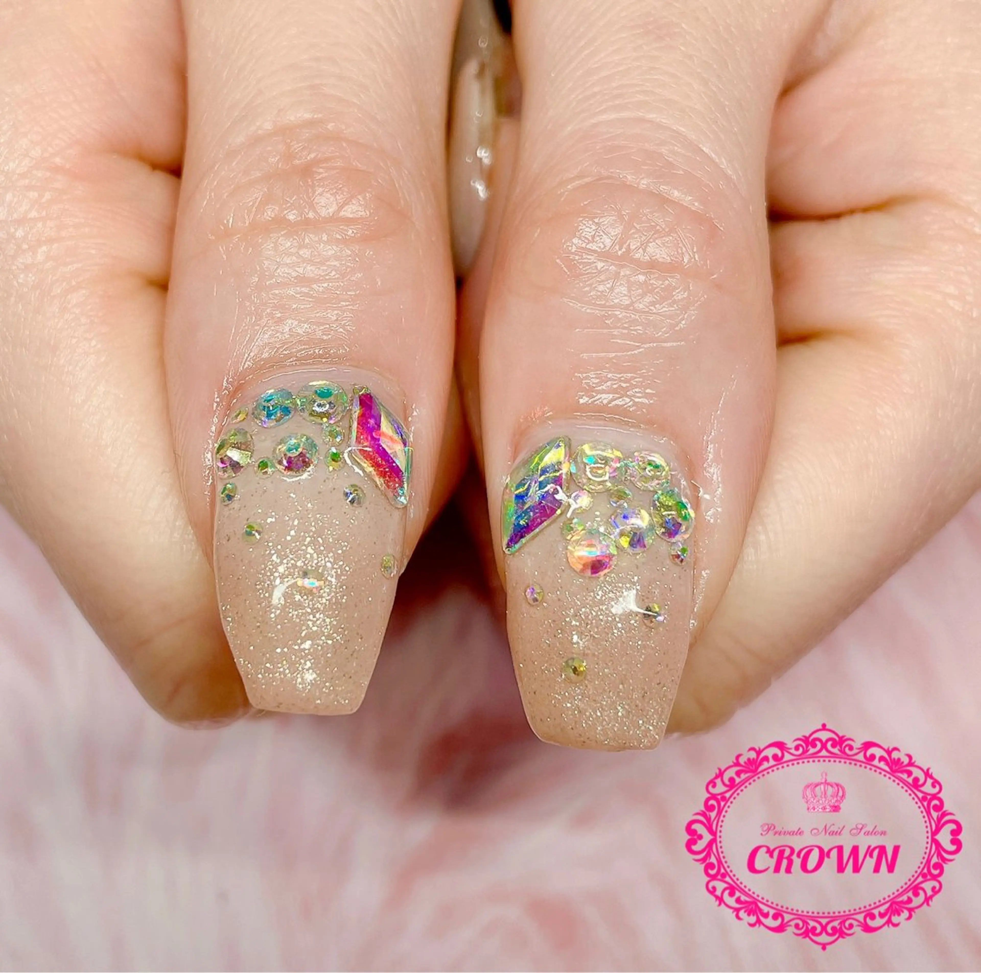 ネイル CROWN プライベートサロンのネイルデザイン