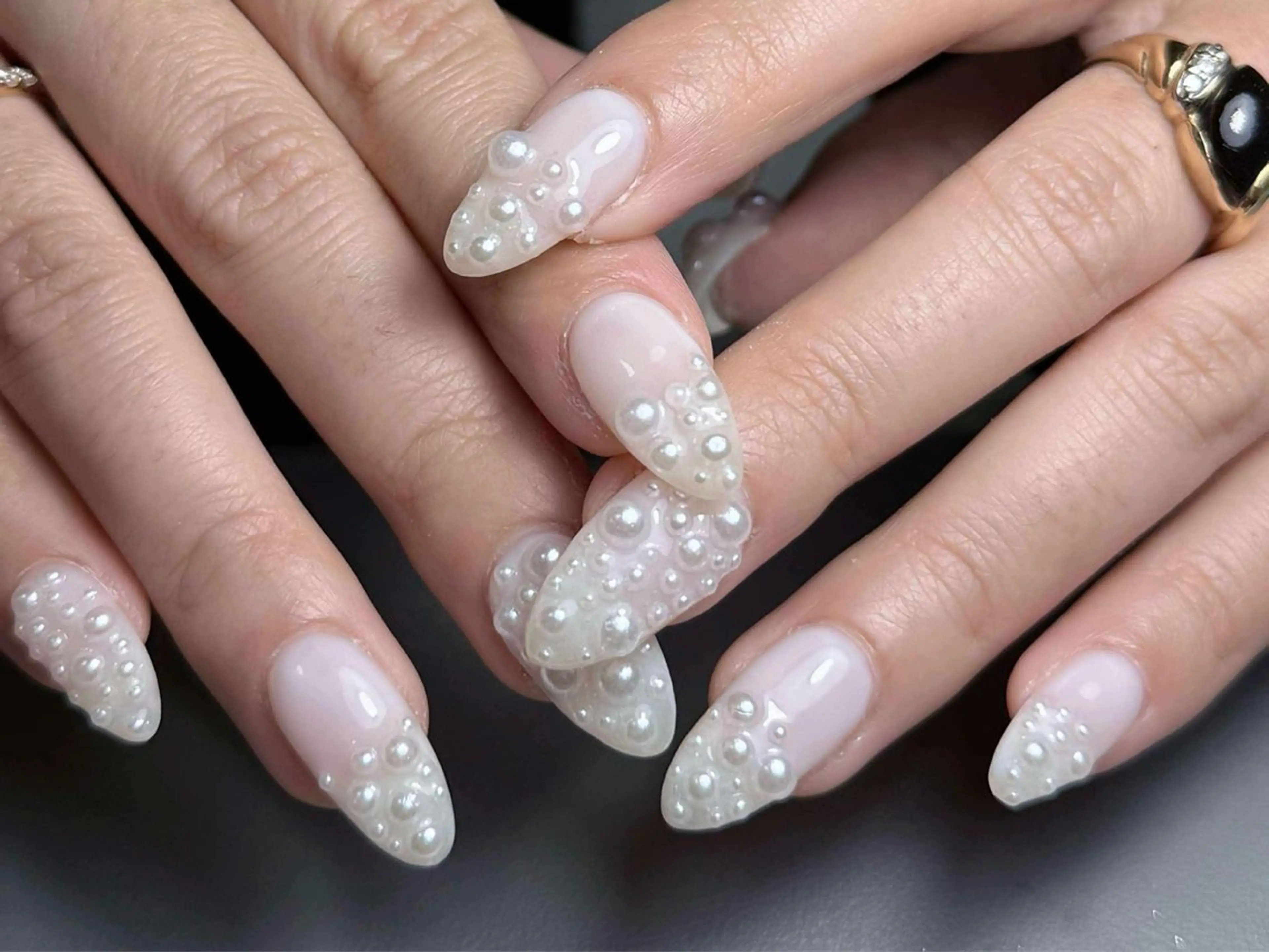 ネイル アートネイル フレンチネイル ジェルネイル グラデーション 韓国ネイル ハンドネイル 💕鈴木ユリ パラジェル/オフ無料のネイルデザイン