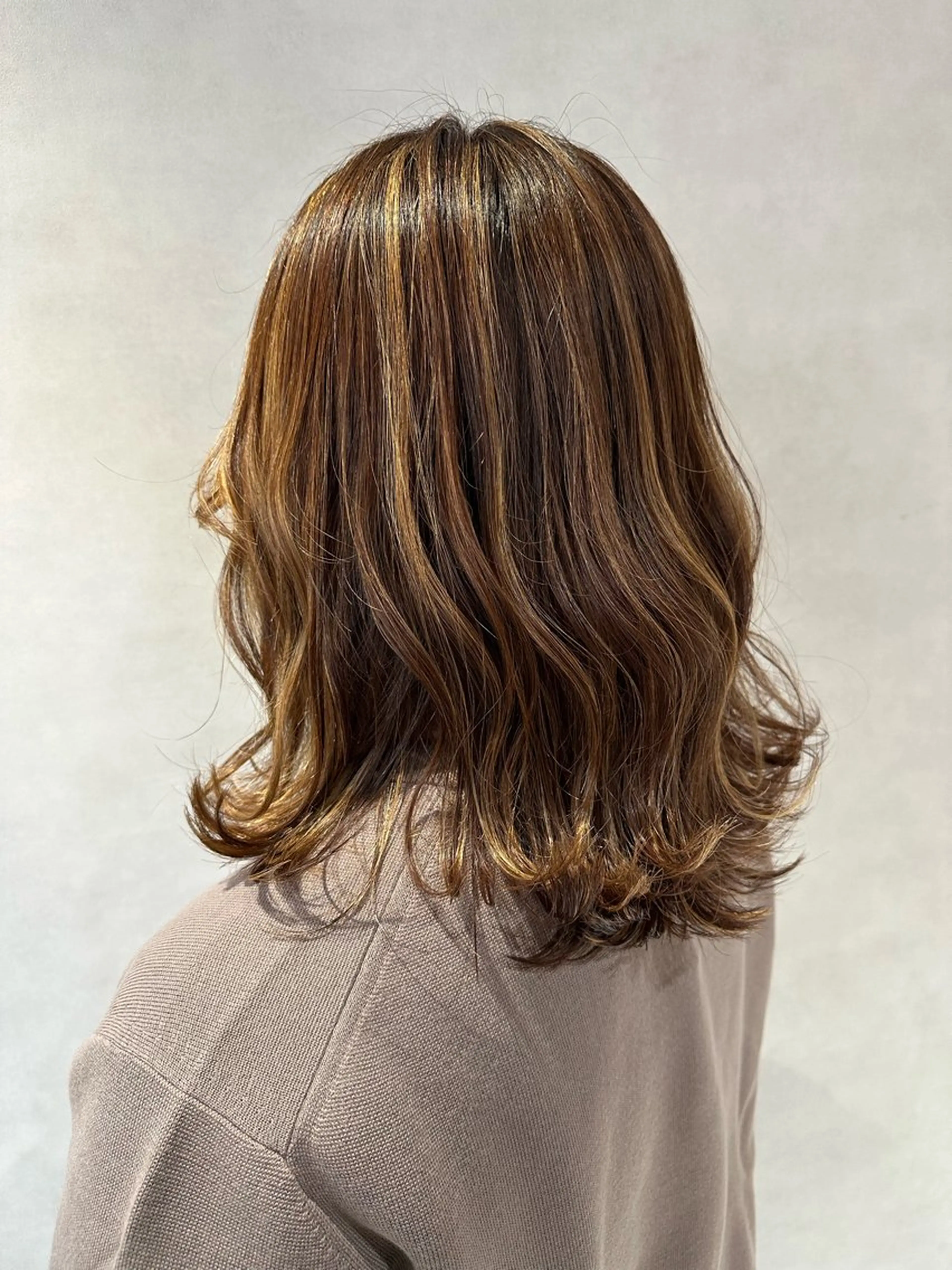 セミロング カラー セミロングパーマ 透明感カラー ハイライトカラー 顔周りカット ハイライト 💎ハイライトカラー /髪質改善カラー💎のヘアスタイル