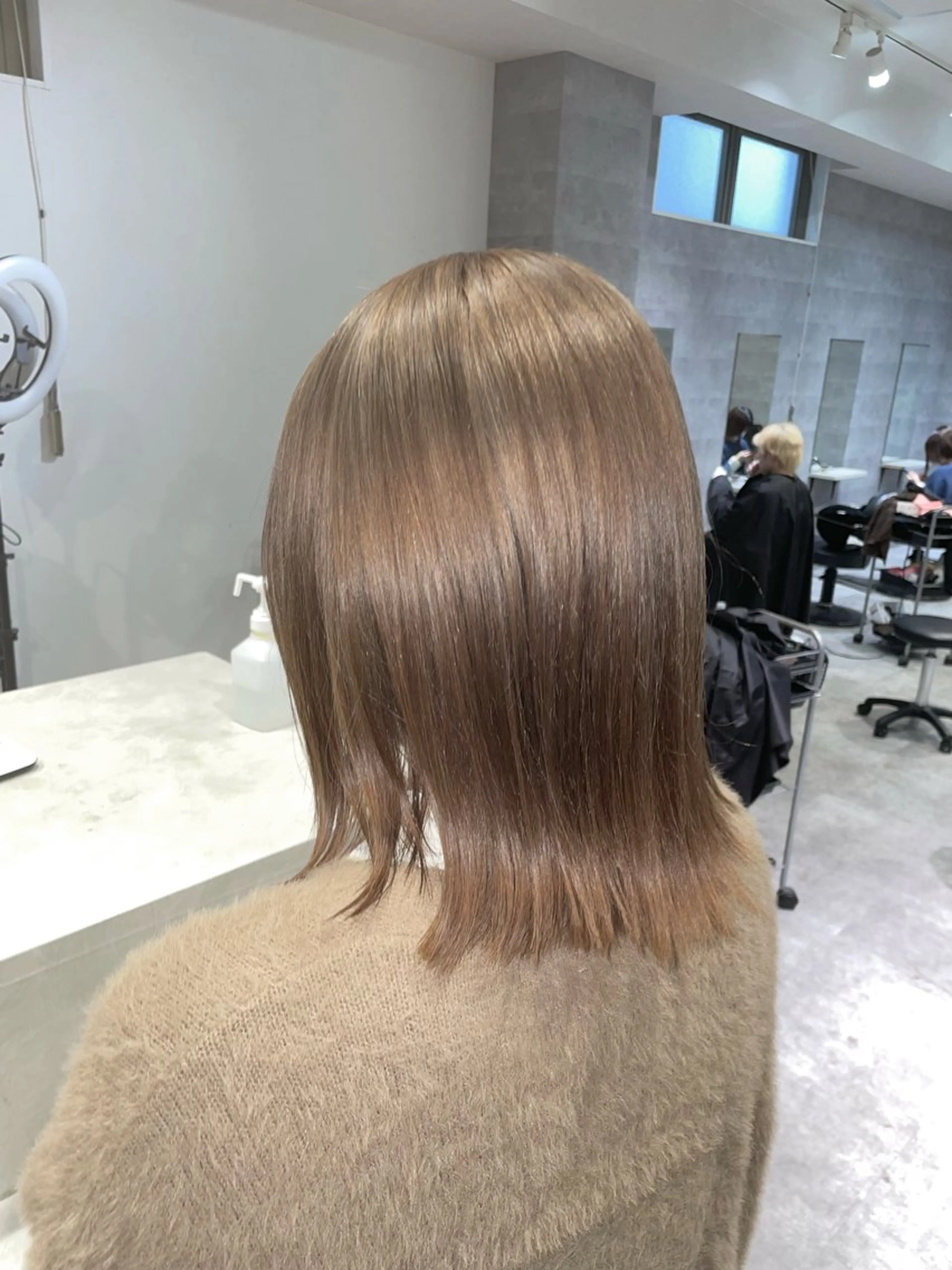 ミディアム カラー _WHITE難波店【アンダーバーホワイト】所属・鬼塚脇 一輝のヘアスタイル