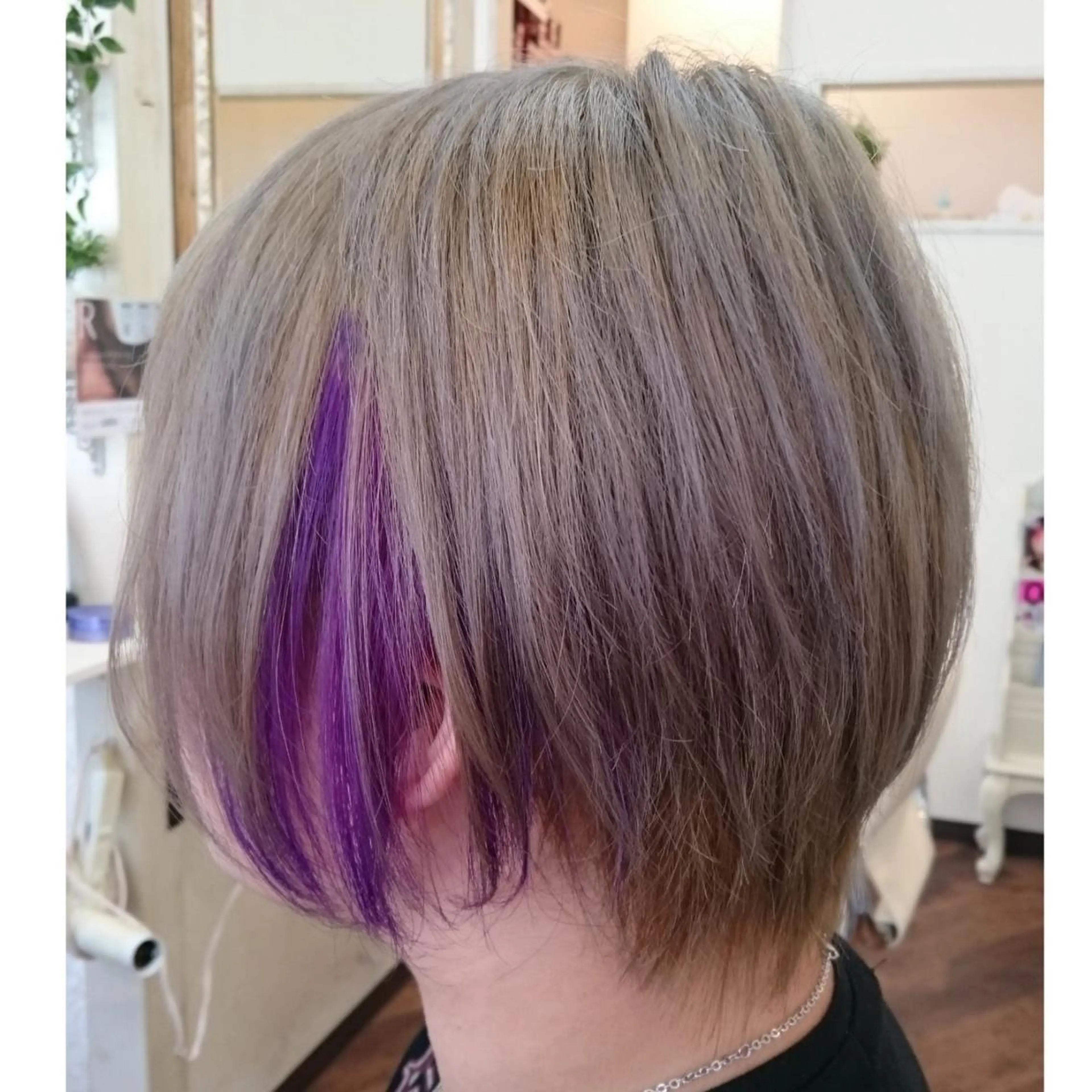 ショート カラー ヘアアレンジ グラデ❣️インナー 派手髪Fumiyoのヘアスタイル