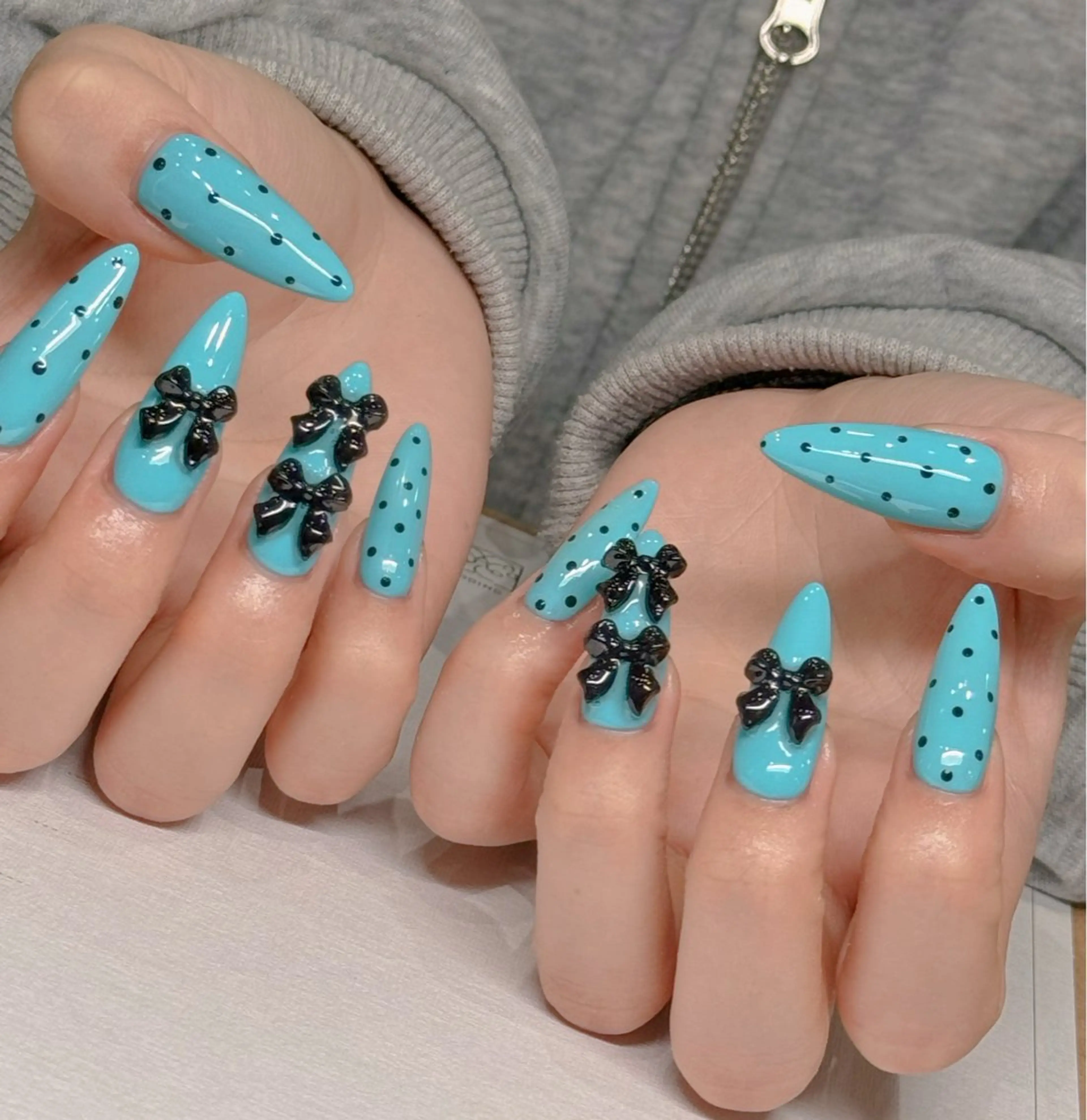 ネイル アニマル柄 ボルドー ブラウン フレンチネイル ゴールド ハンドネイル MILO 168 池袋のネイルデザイン