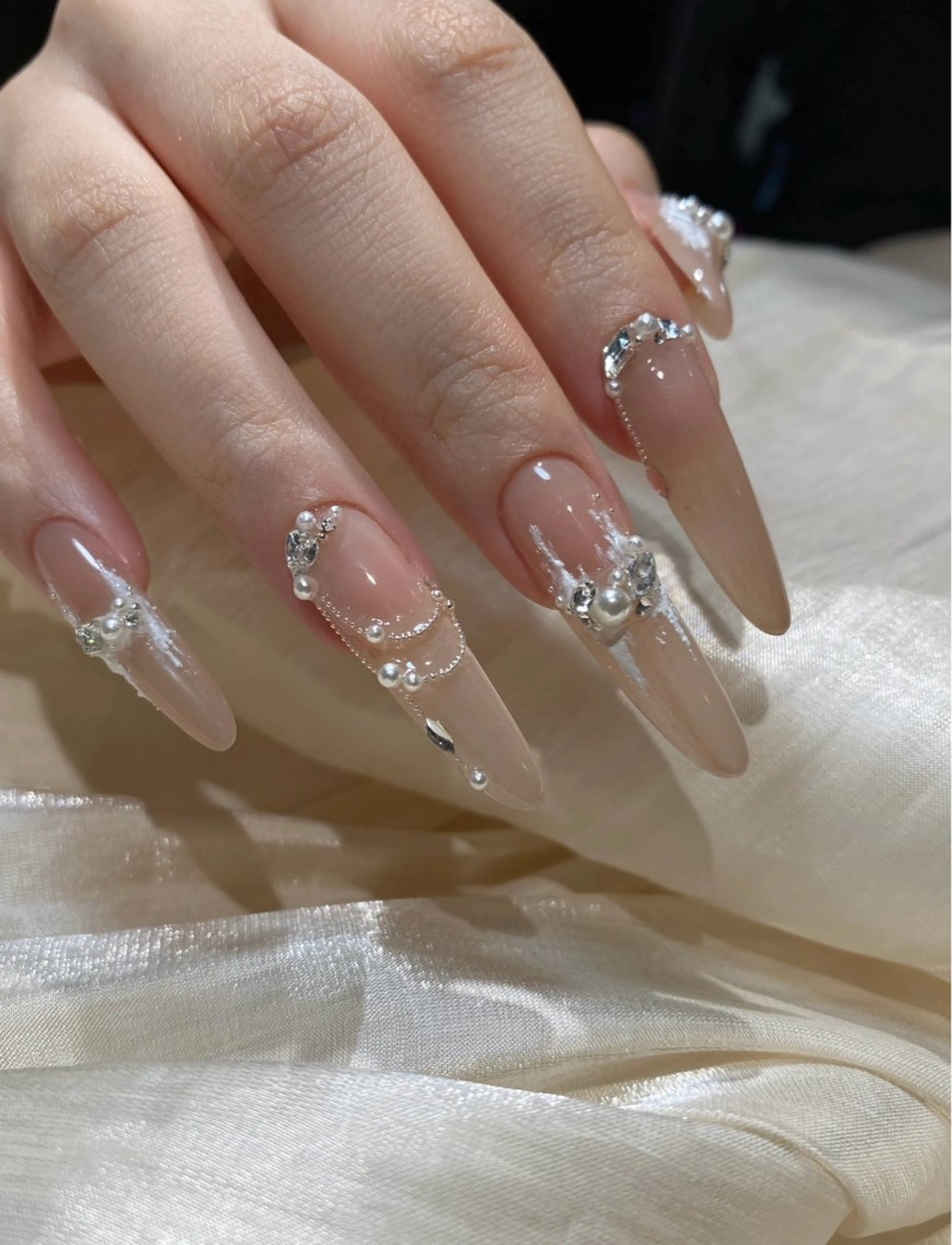 ネイル ETELUNA Nail 銀座店【パラジェル/フィルイン/チップスカルプ/マグネット/ニュアンス】所属・周 テイのネイルデザイン