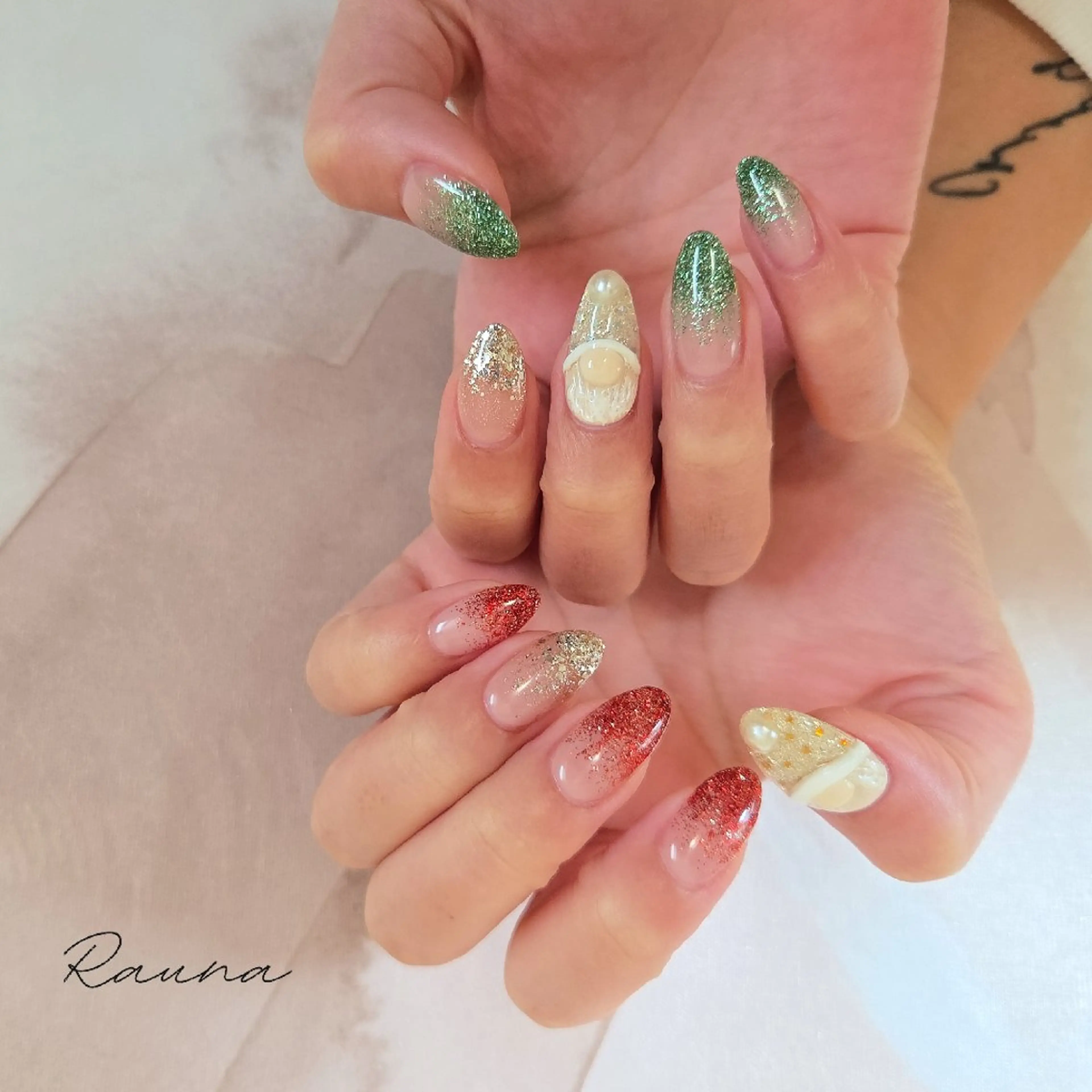 ネイル ハンドネイル Rauna nailsalon のネイルデザイン
