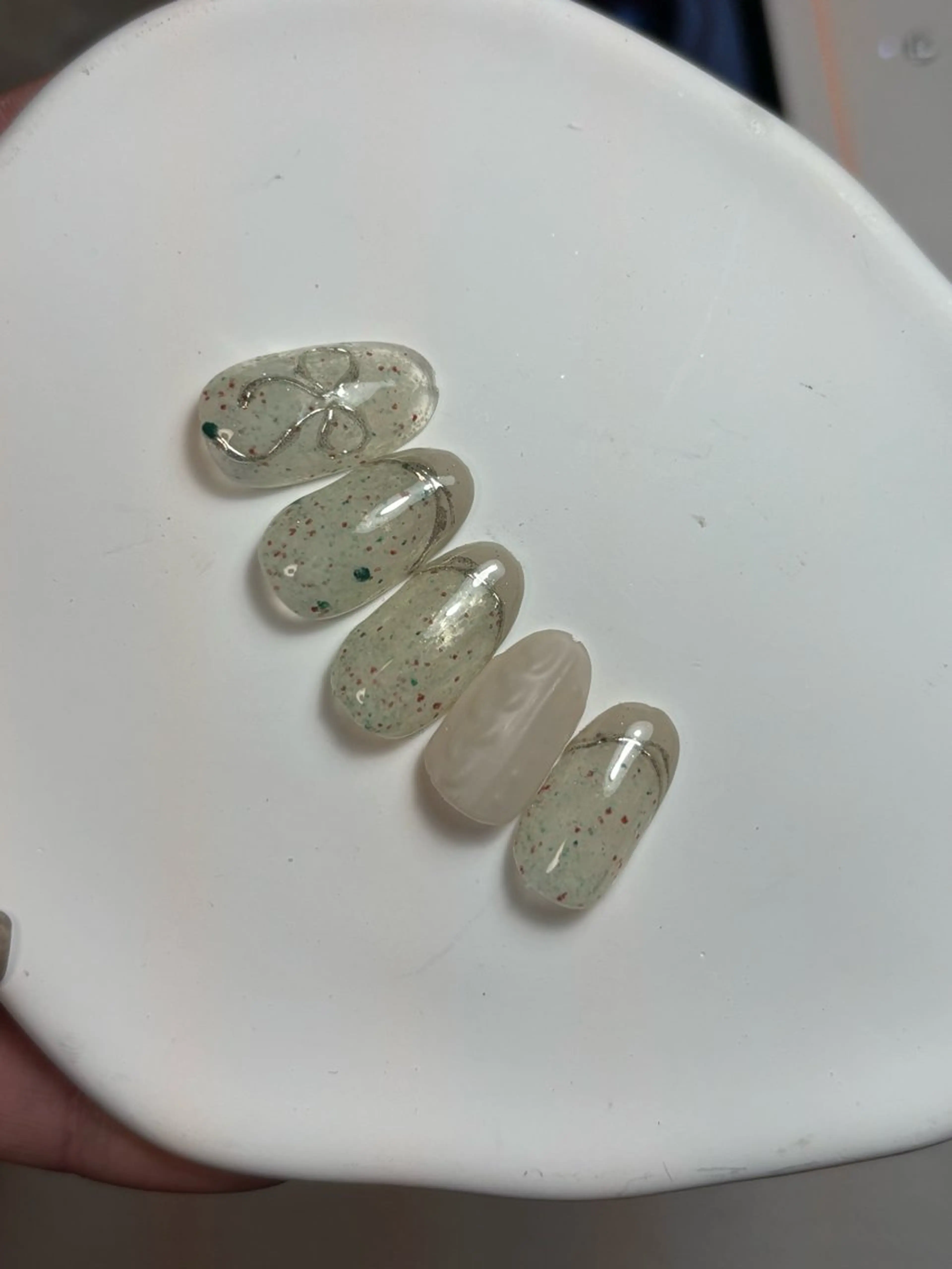 ネイル フレンチネイル リボン 三本 綾奈のネイルデザイン