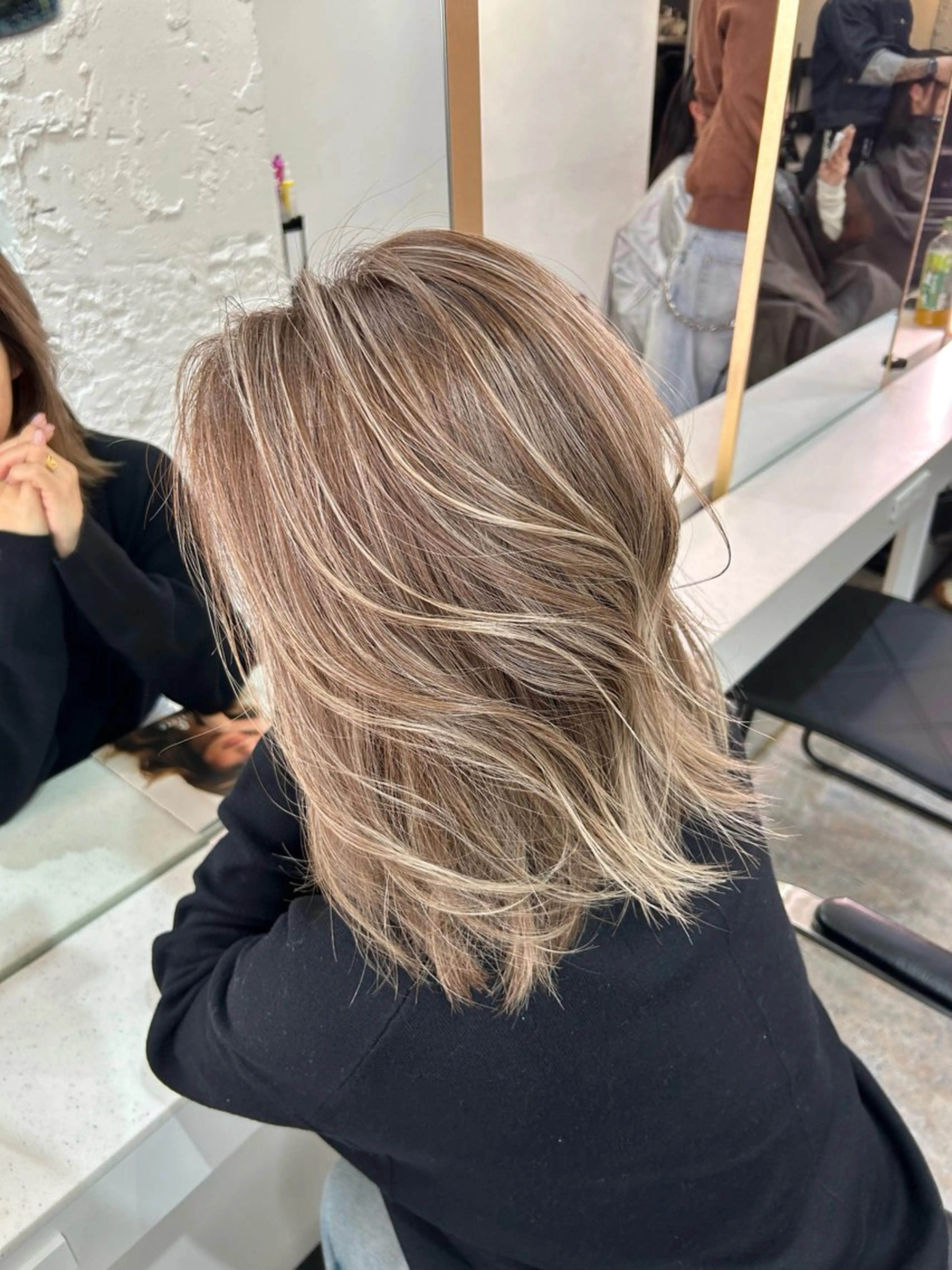 ショート カラー ブラウンカラー カット ヘアカラー トリートメント レイヤーカット BLend 渋谷のヘアスタイル