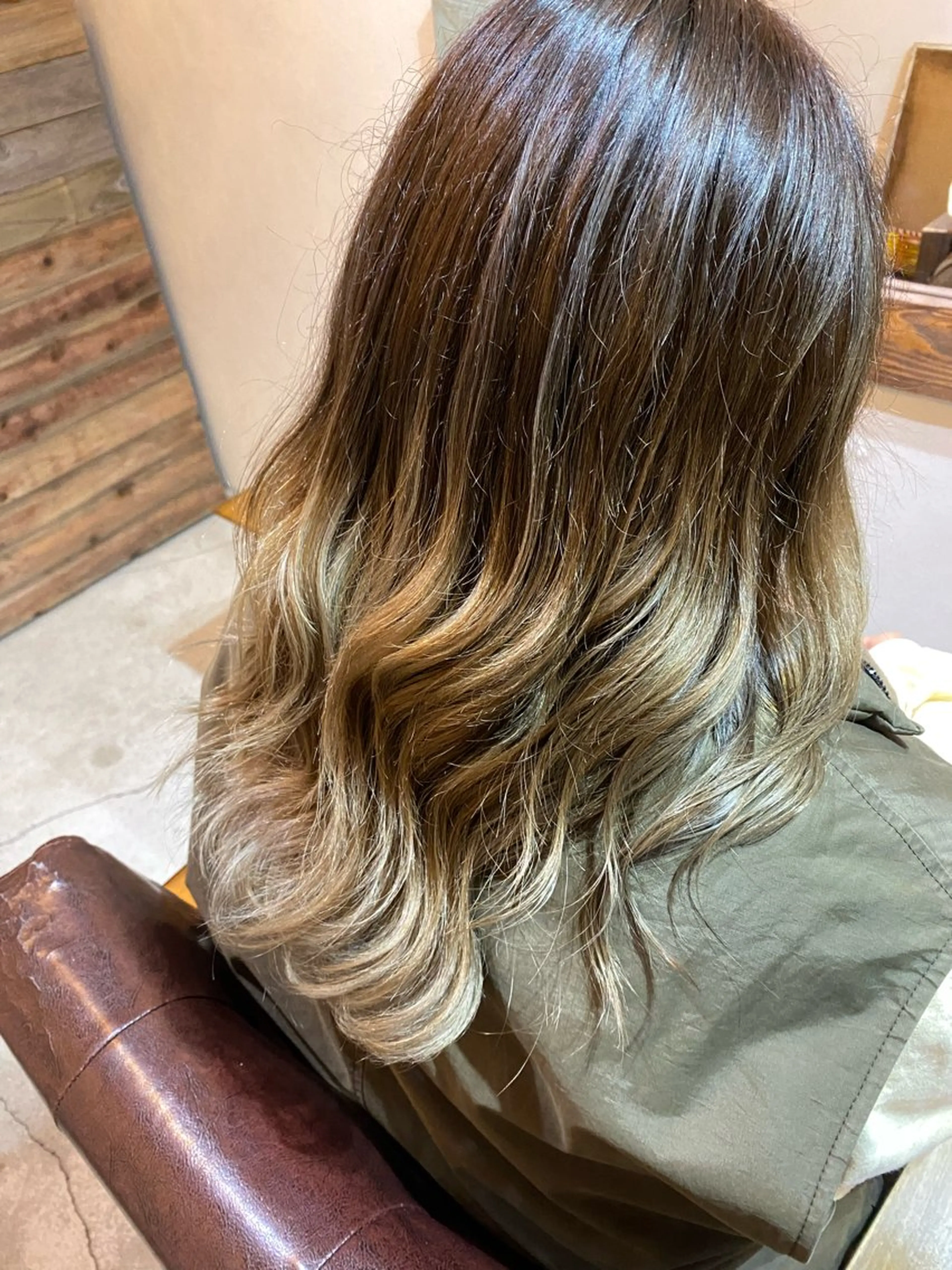 ロング Blue hair&eyelash所属・🌼サトウ アカリ🌼のヘアスタイル