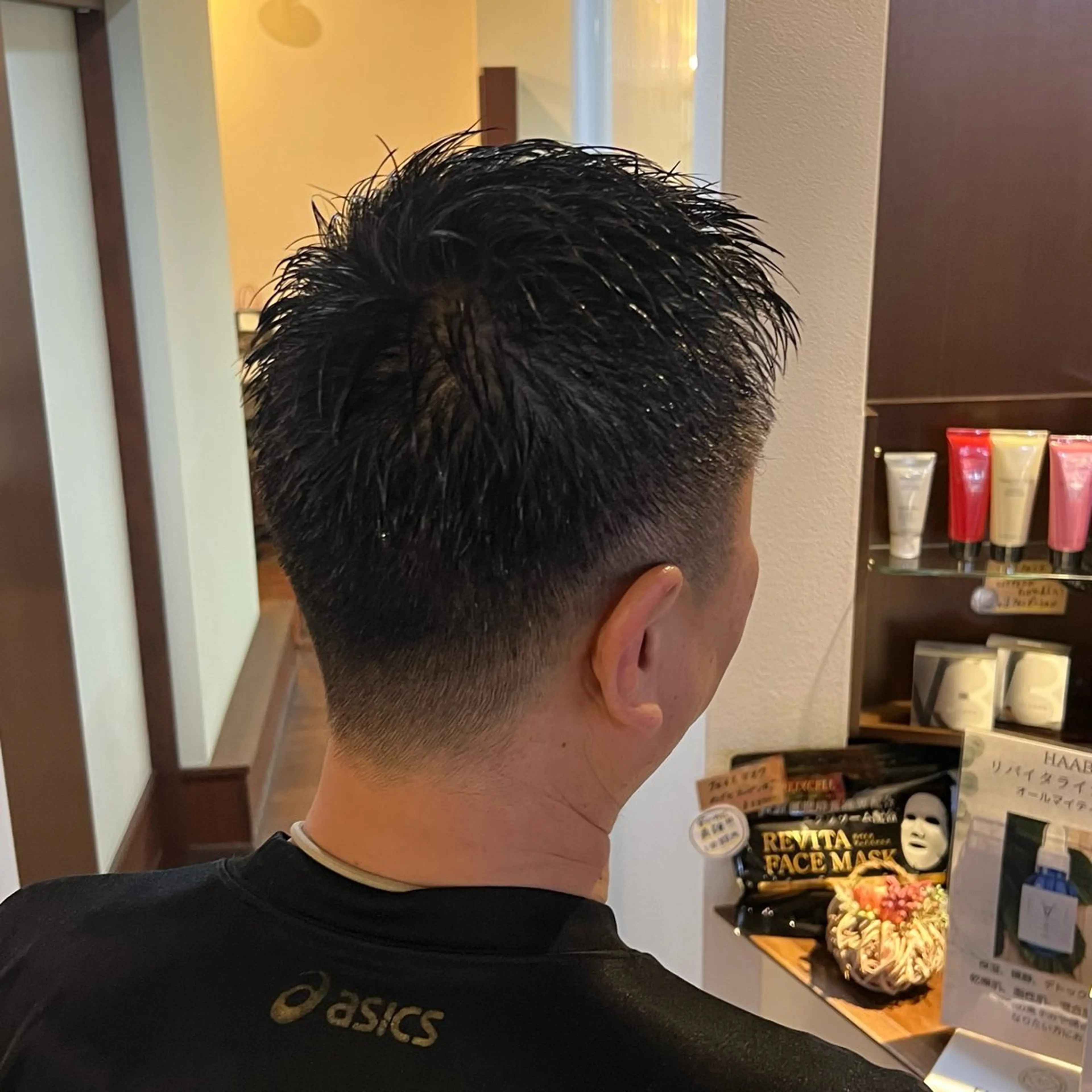 ショート メンズ 刈り上げ 廣瀬 京花のヘアスタイル