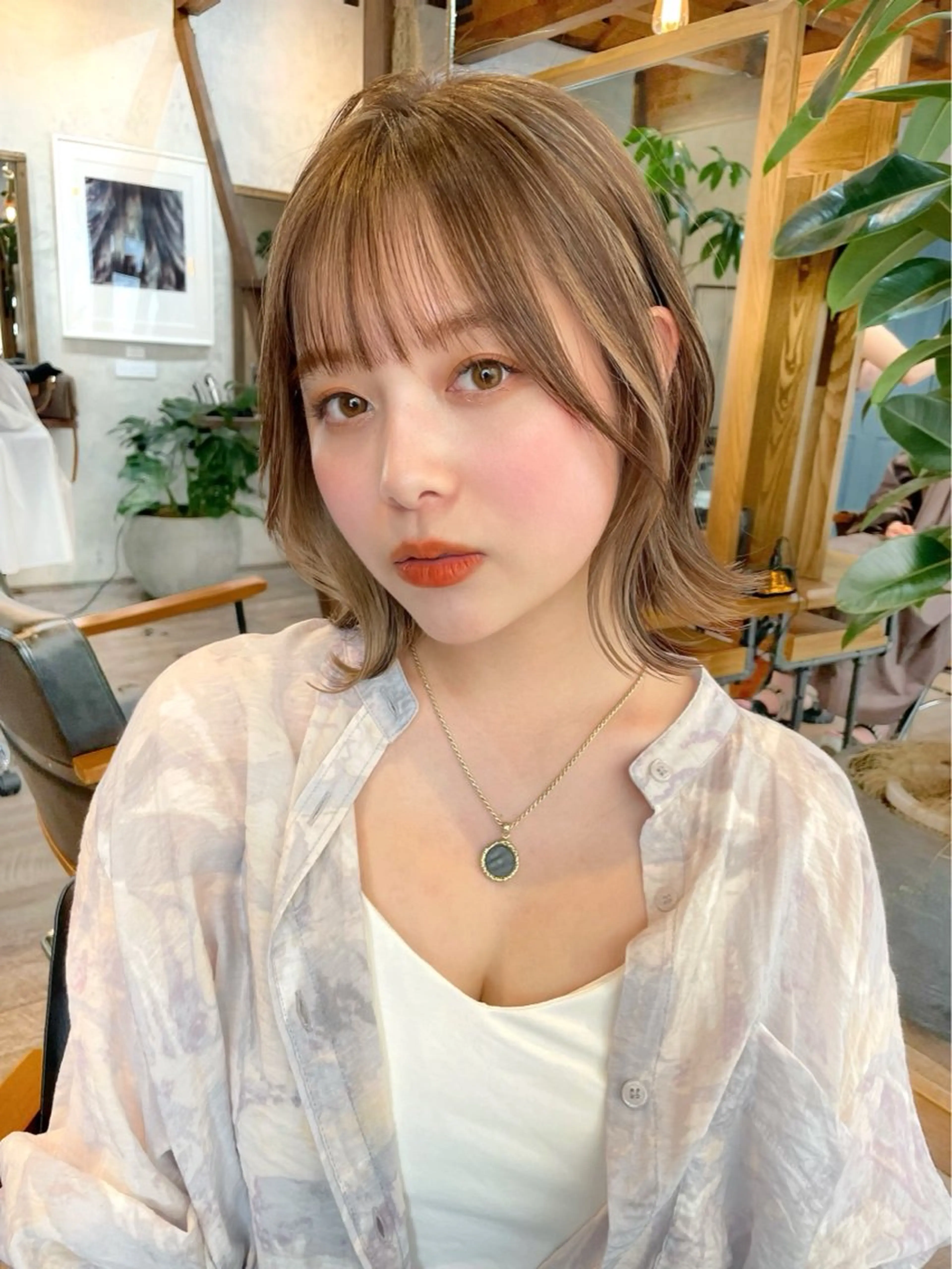 ミディアム カラー カット ヘアカラー 結べるレイヤーボブ くびれLady表参道のヘアスタイル