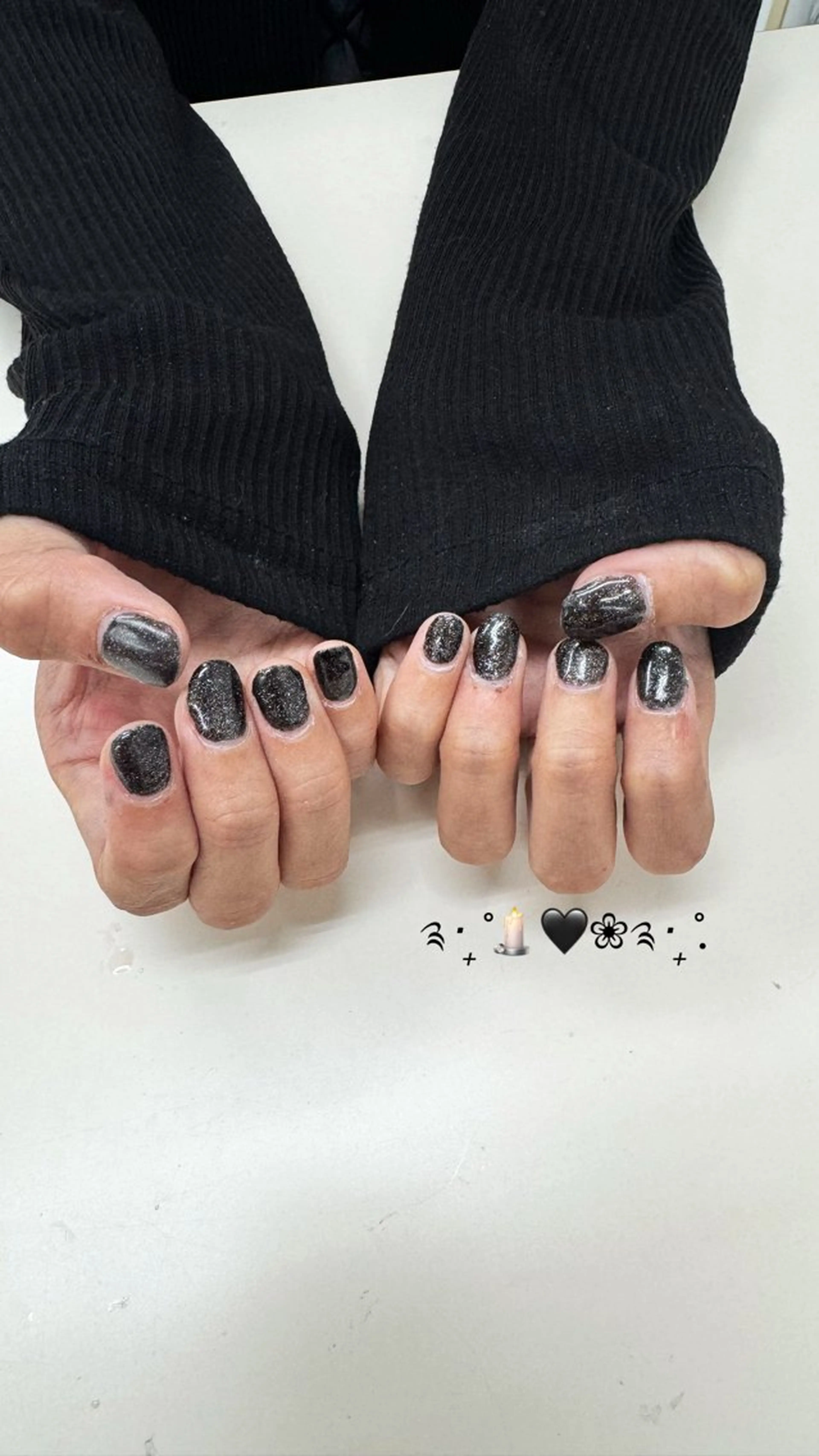 ネイル ネイルサロンエーナイン西友西町店所属・山崎 莉菜のネイルデザイン