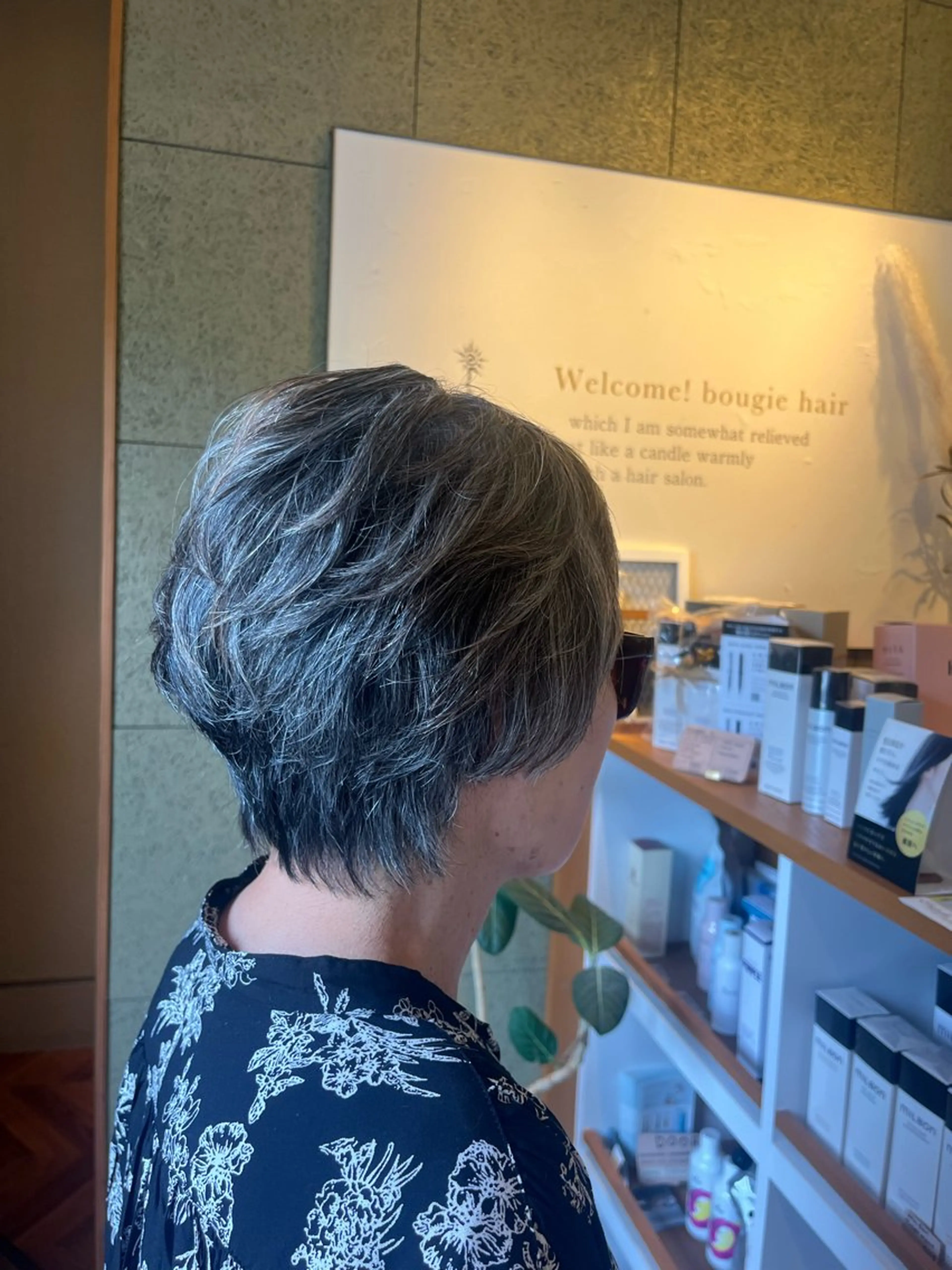 ショート ハラちゃんカット✂︎ 透明感🩵ケアカラーのヘアスタイル