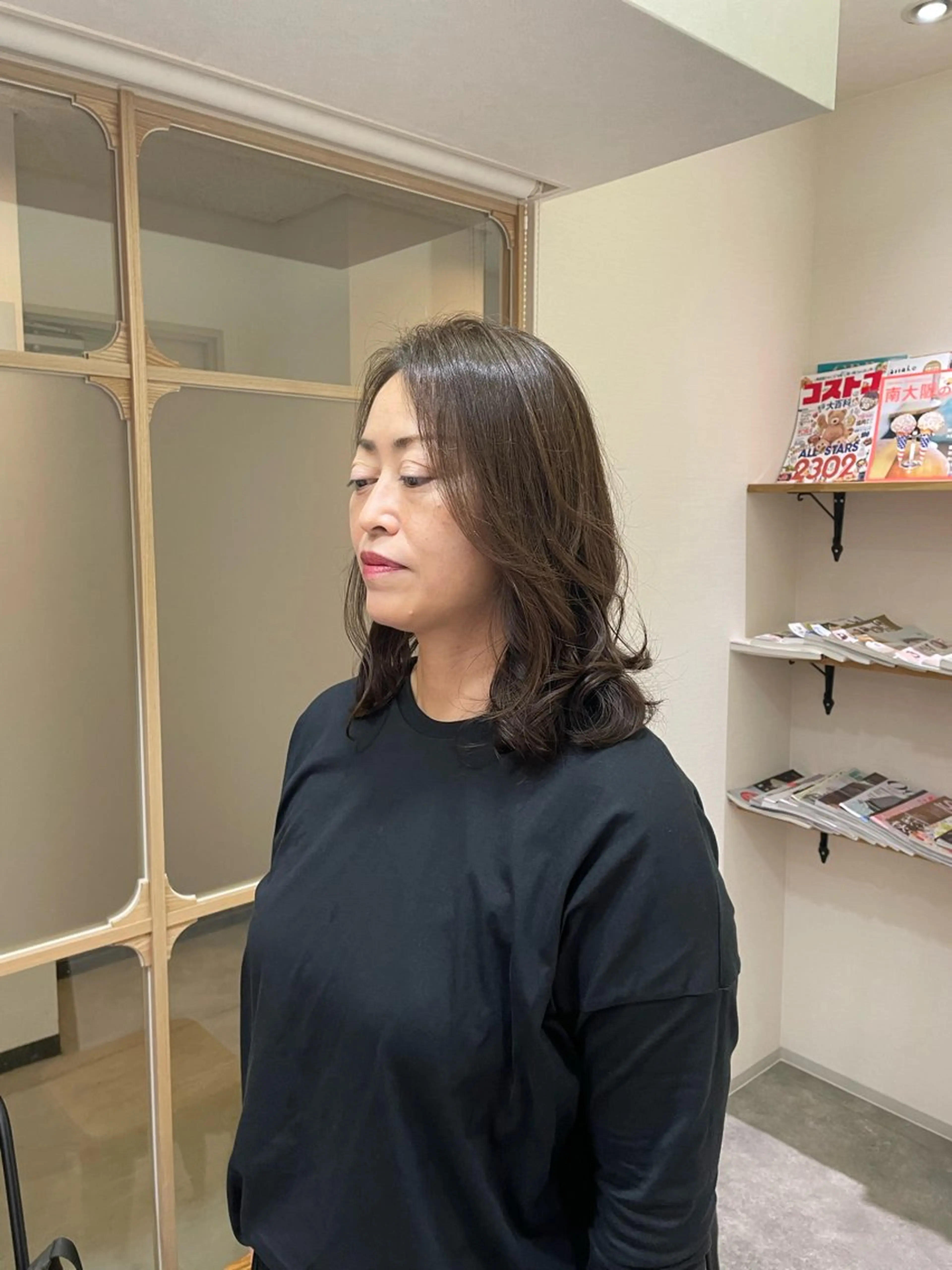 ミディアム mahae 林のヘアスタイル