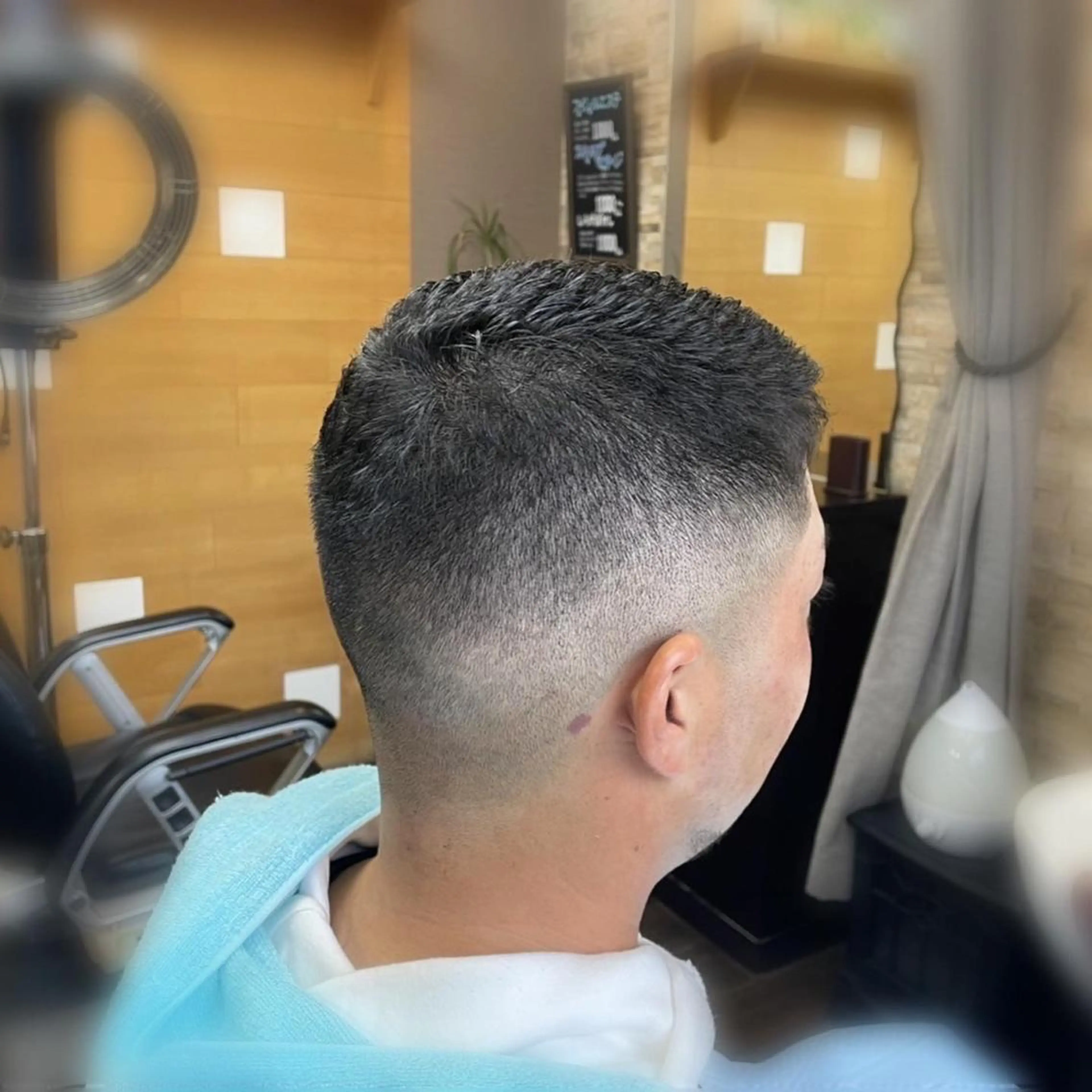 パーマ メンズ フェードカット 濡れパン ヘアーサロンSORA所属・ヘアーサロン ＳＯRＡお顔剃りのエステ・リラクイメージ