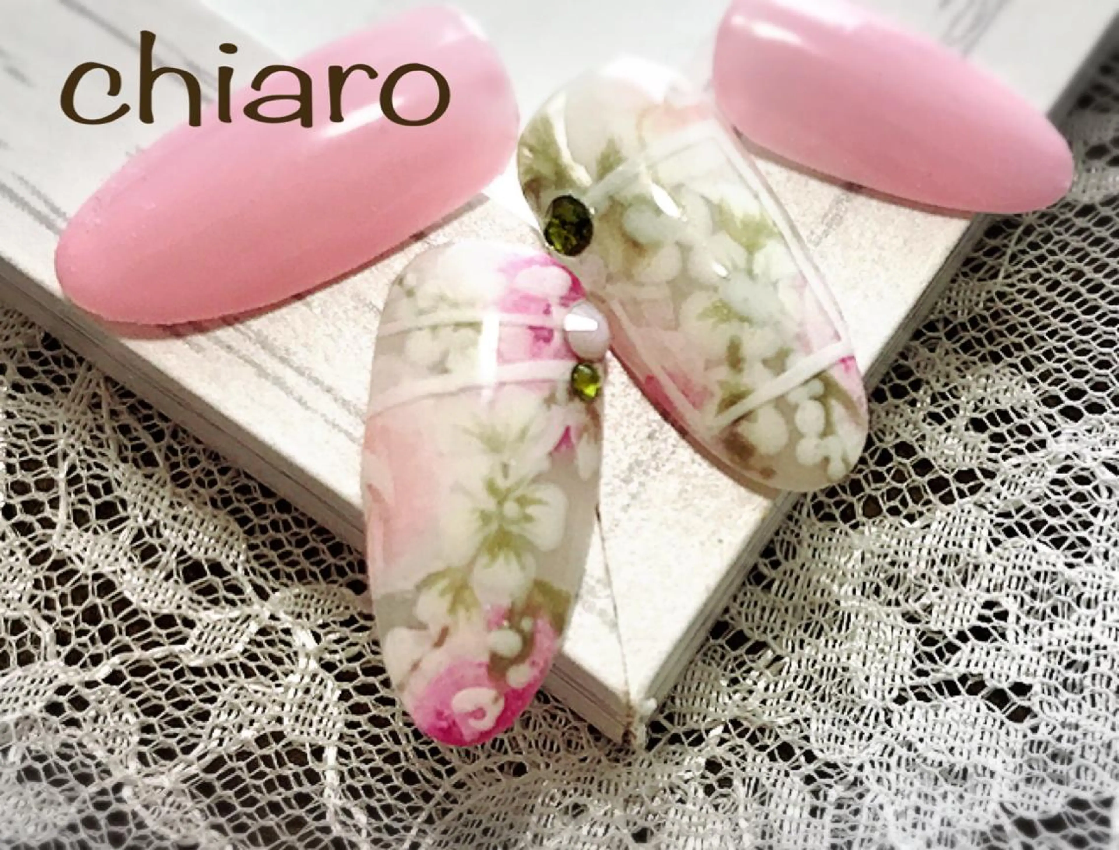 ネイル 神崎 千秋のネイルデザイン