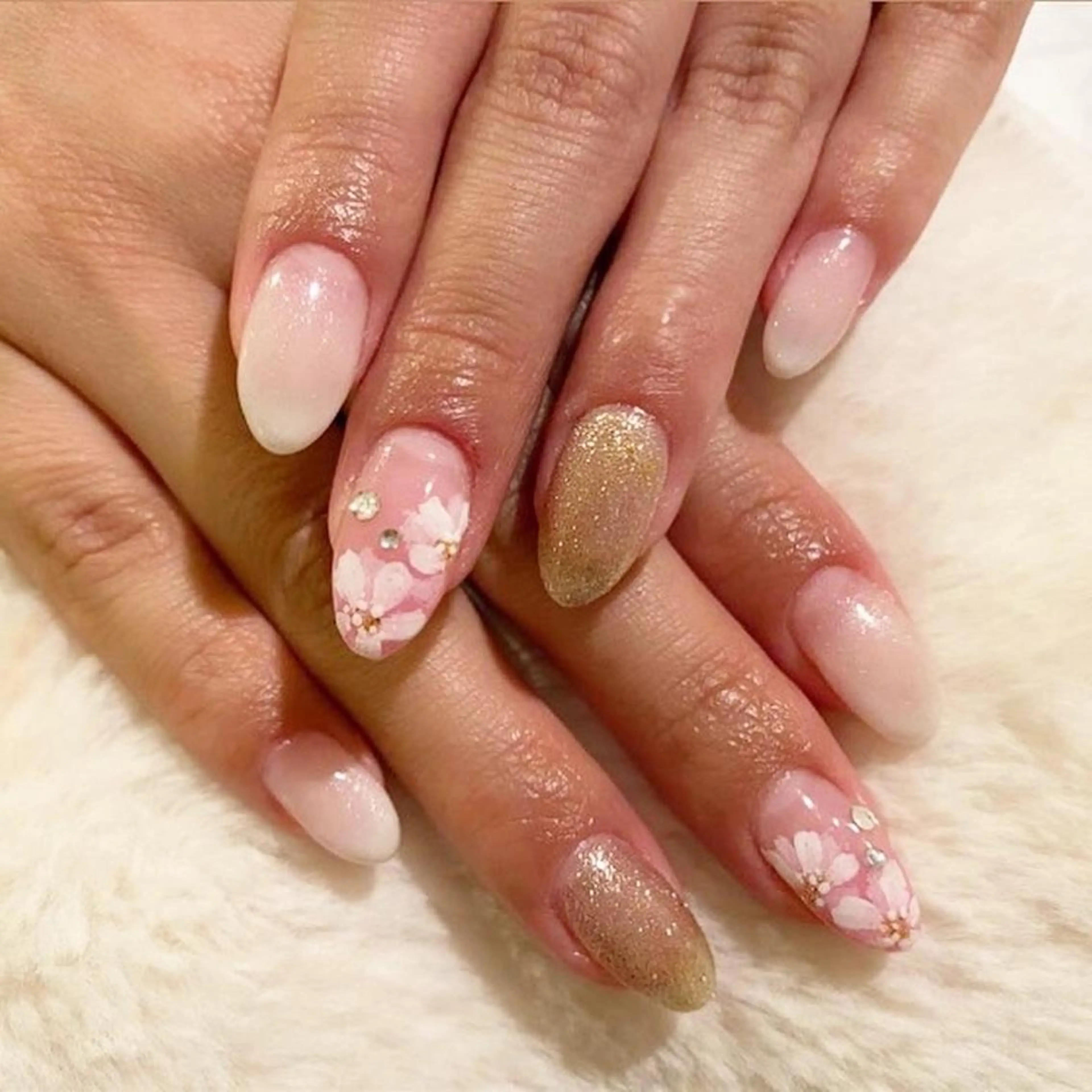 ネイル アートネイル Lisa’s Salonのネイルデザイン