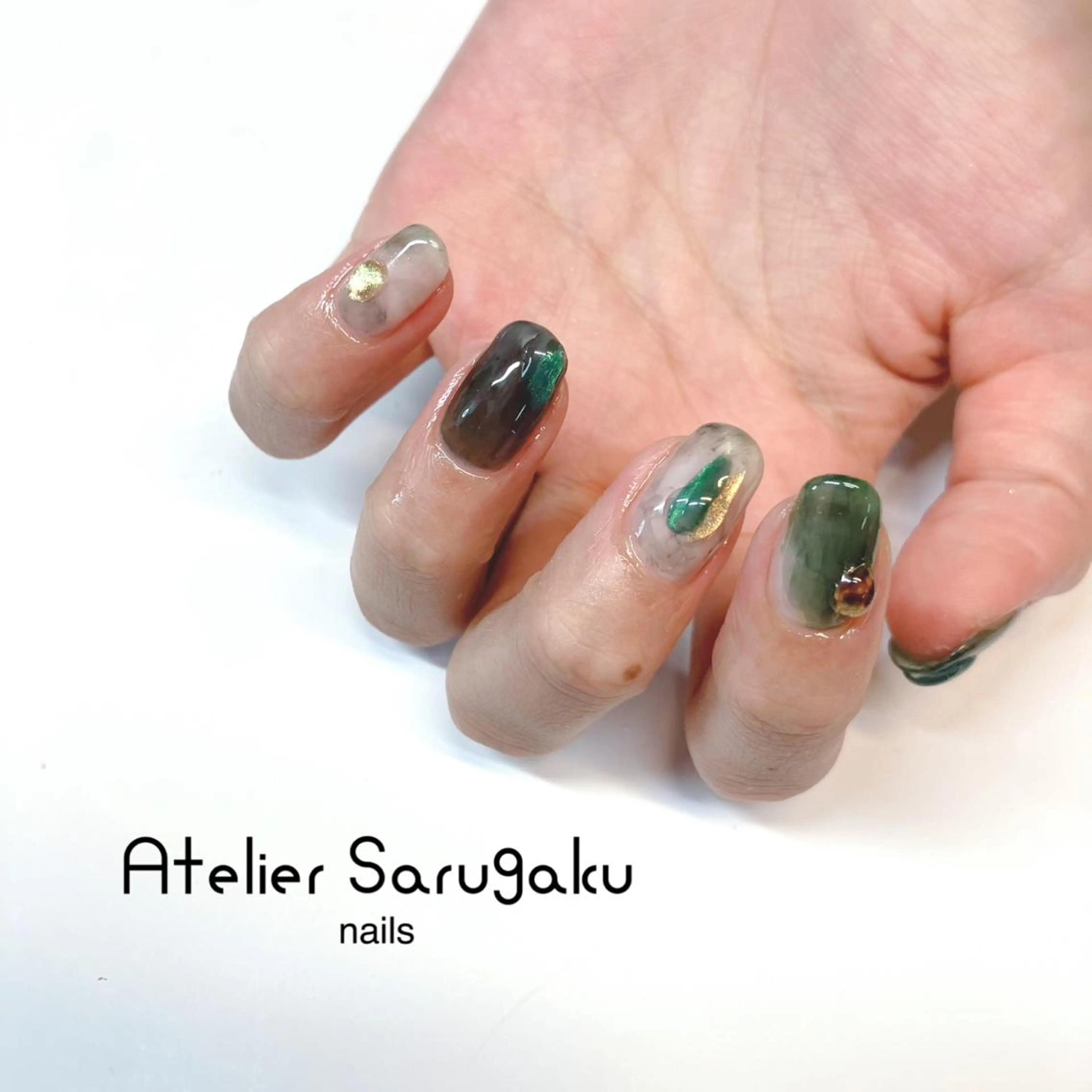 ミディアム sususu. shiomiのネイルデザイン