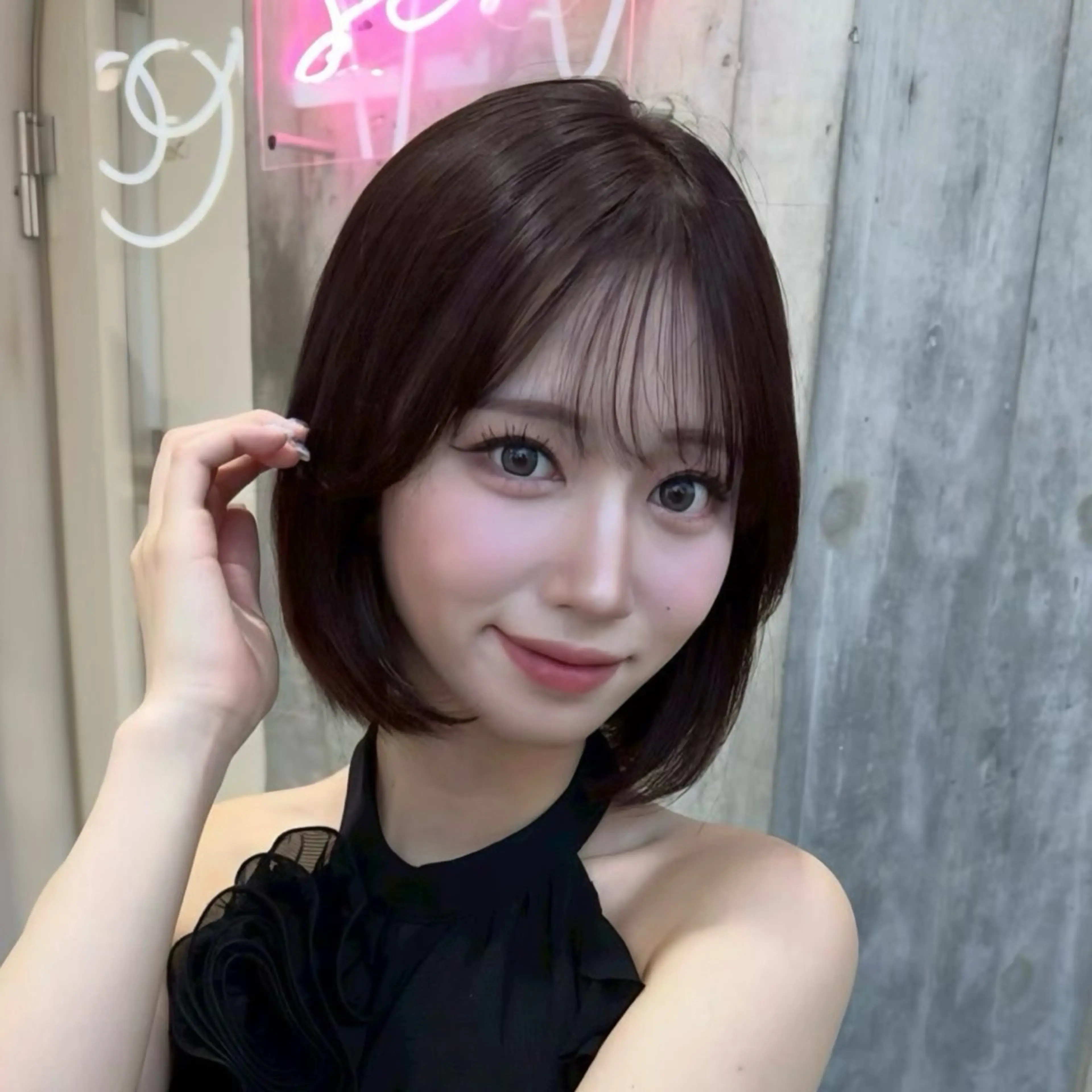 ミディアム カラー ボブレイヤー 透明感カラー レッドカラー ボブ 韓国風ヘア 韓国/ワンホン/新宿 /Rumiのヘアスタイル