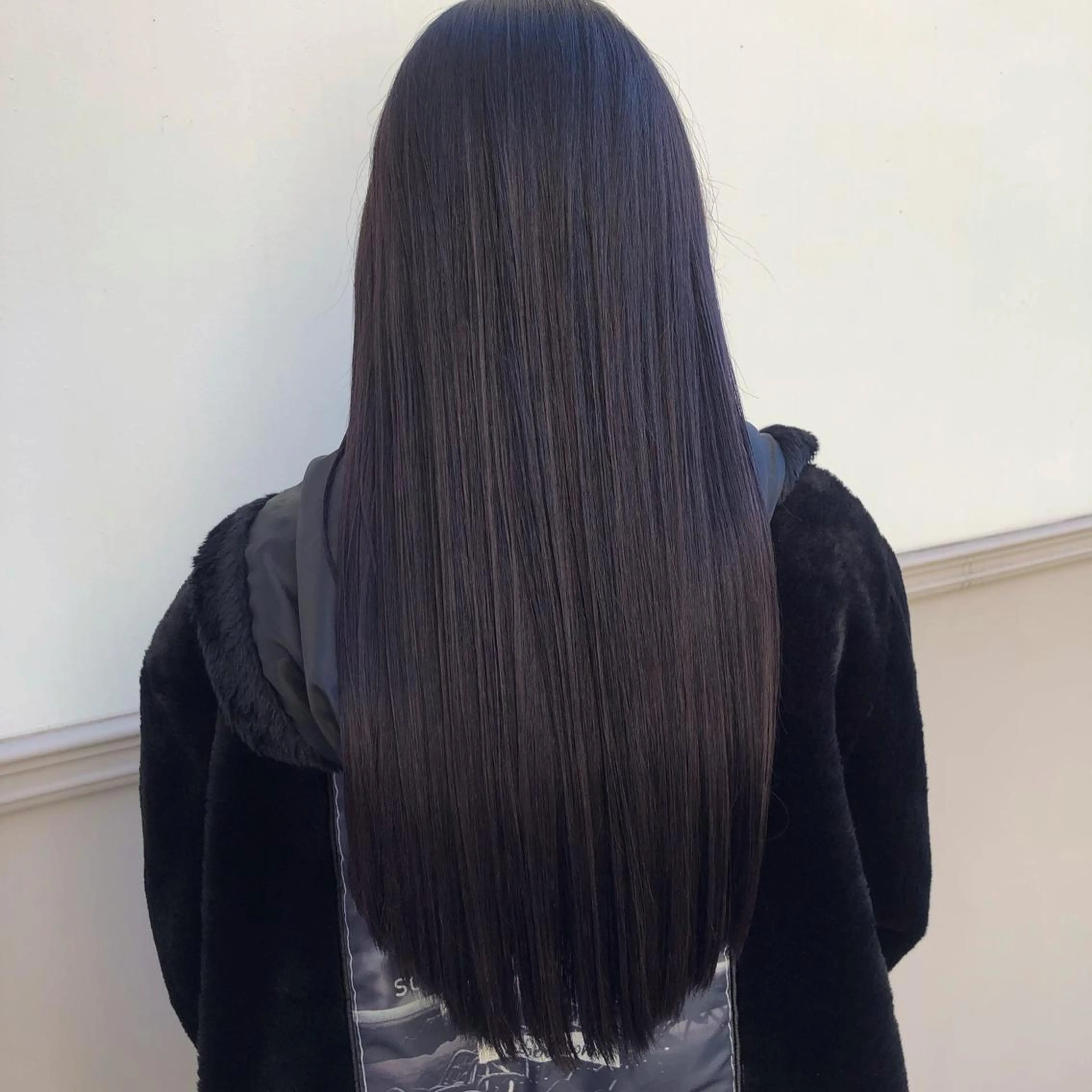 ロング カラー パープルカラー clock 松井山手所属・足立 千咲のヘアスタイル