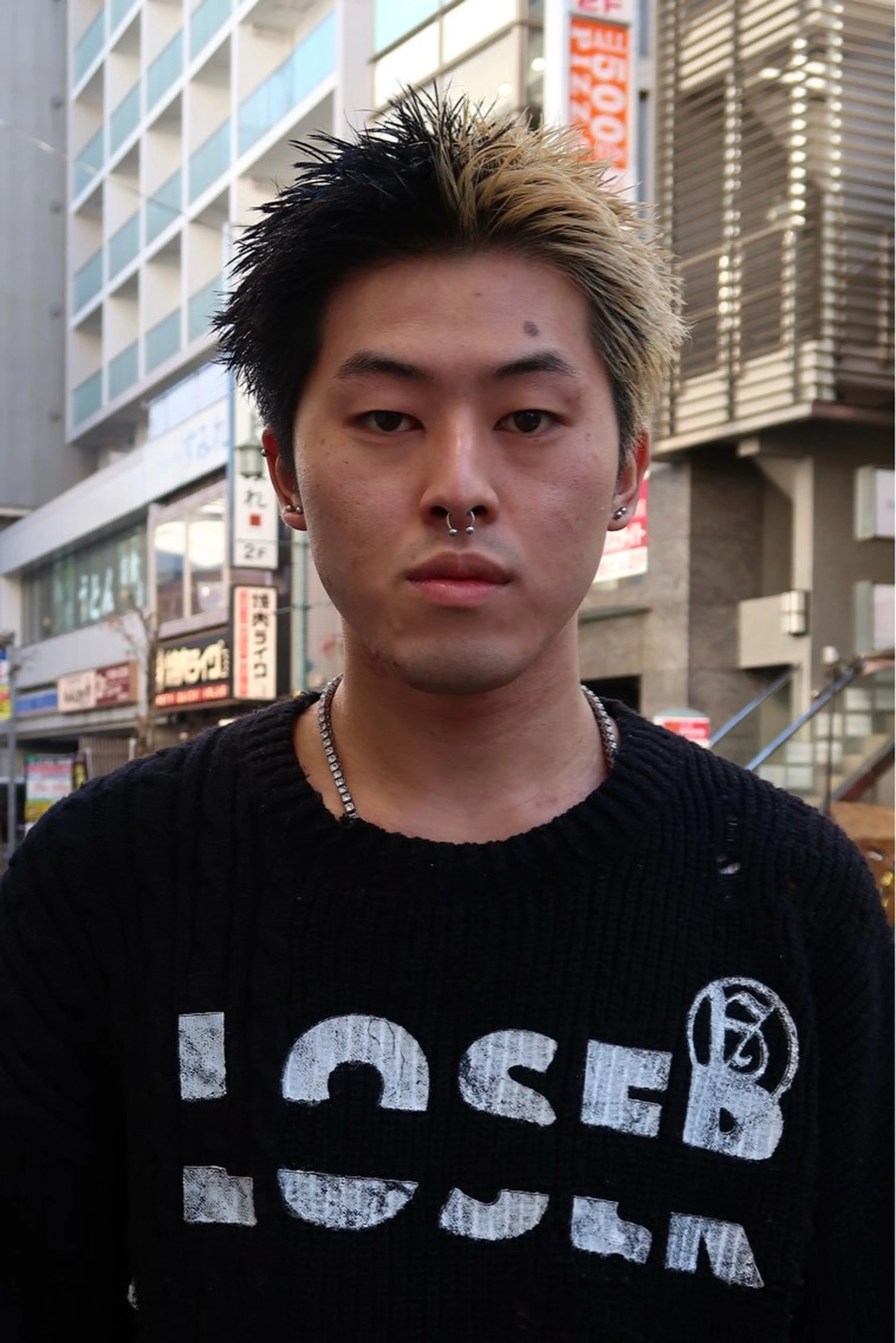 ショート カラー メンズ メンズブリーチ メンズハイトーン メンズインナーカラー ブリーチ ケアブリーチ Rei/ 縮毛矯正/ ハイライトカラー募集のヘアスタイル