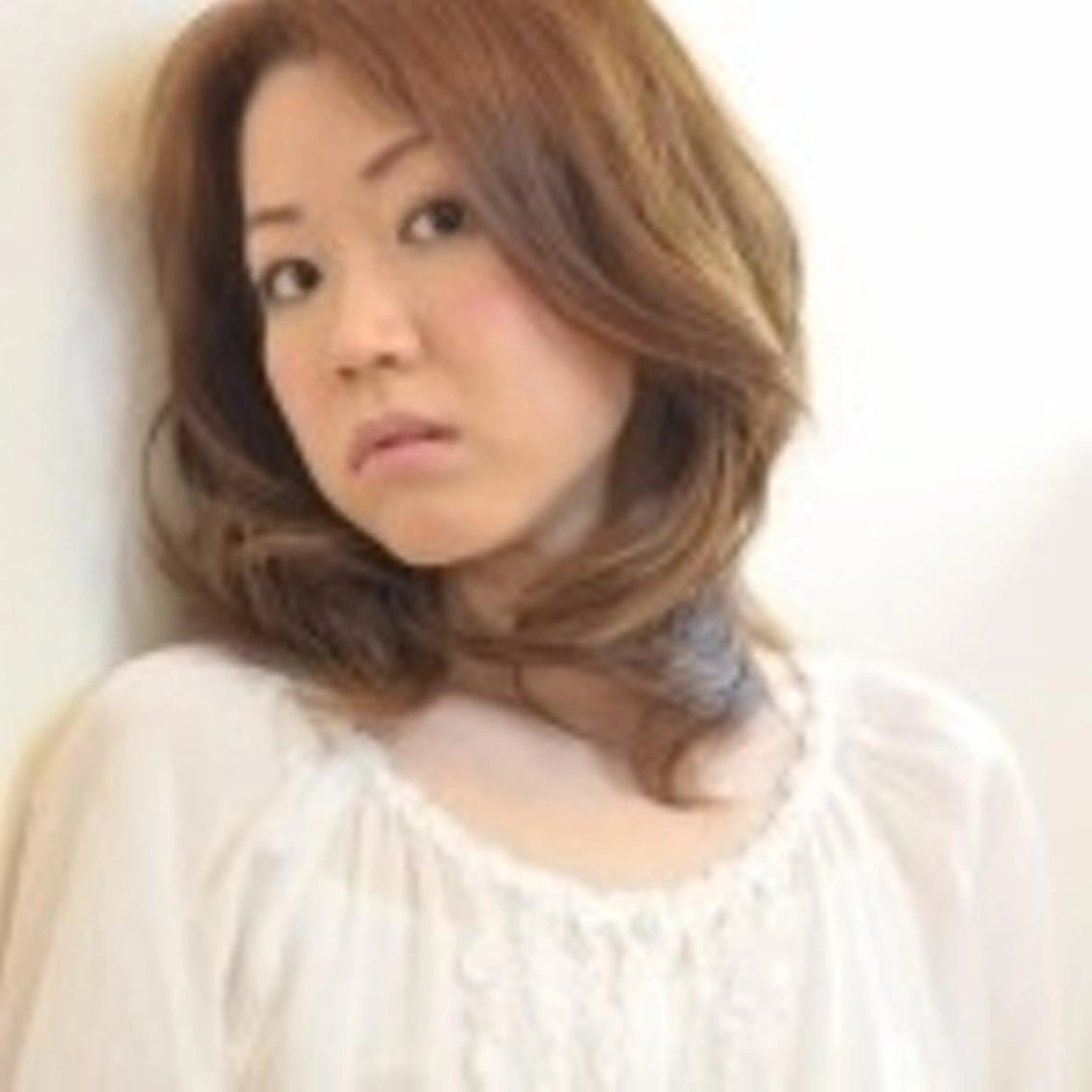 セミロング 吉村幸重🌈髪質改善 /抗がん剤治療カットのヘアスタイル