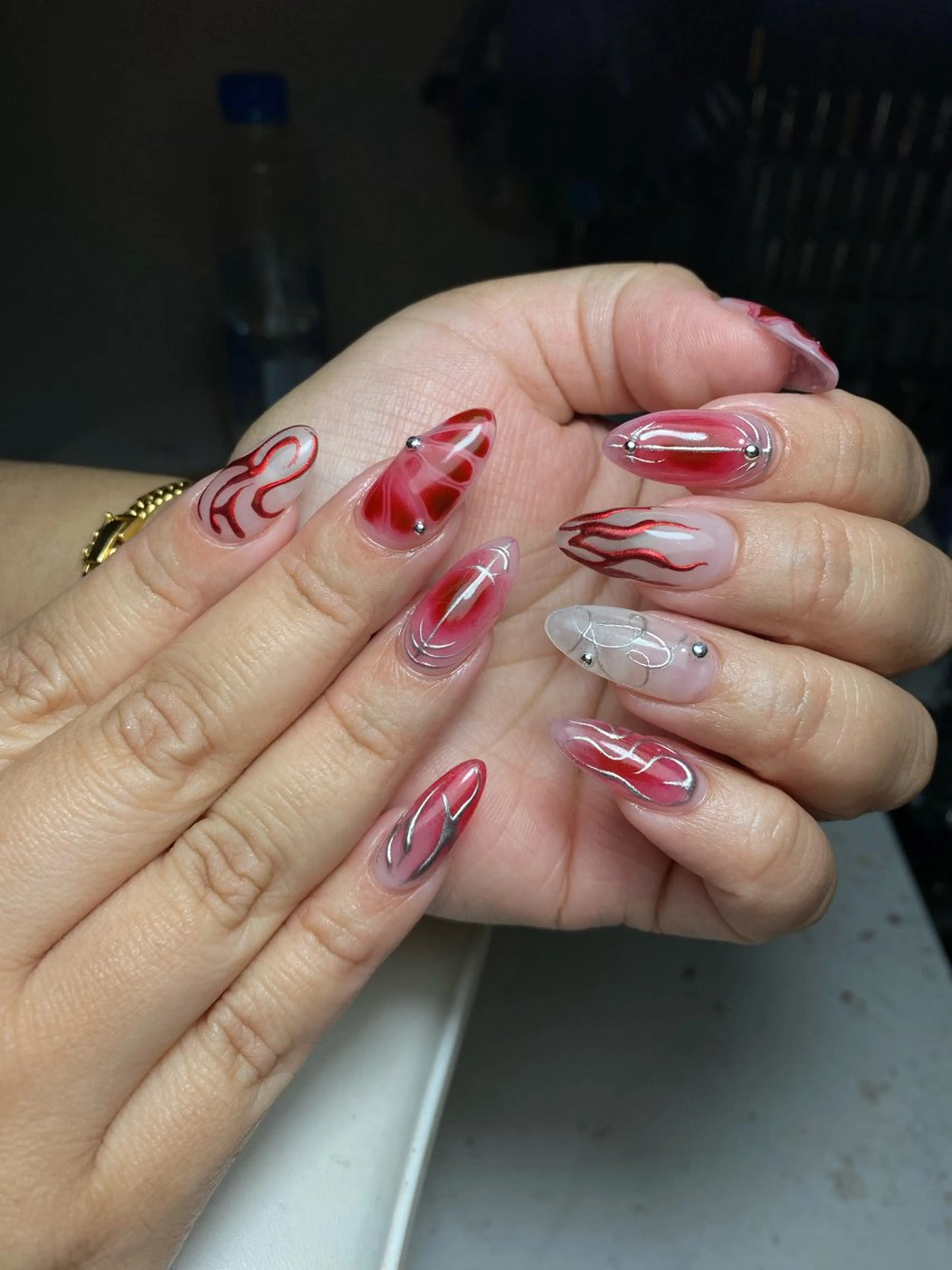 ネイル Isinha Nailsのネイルデザイン