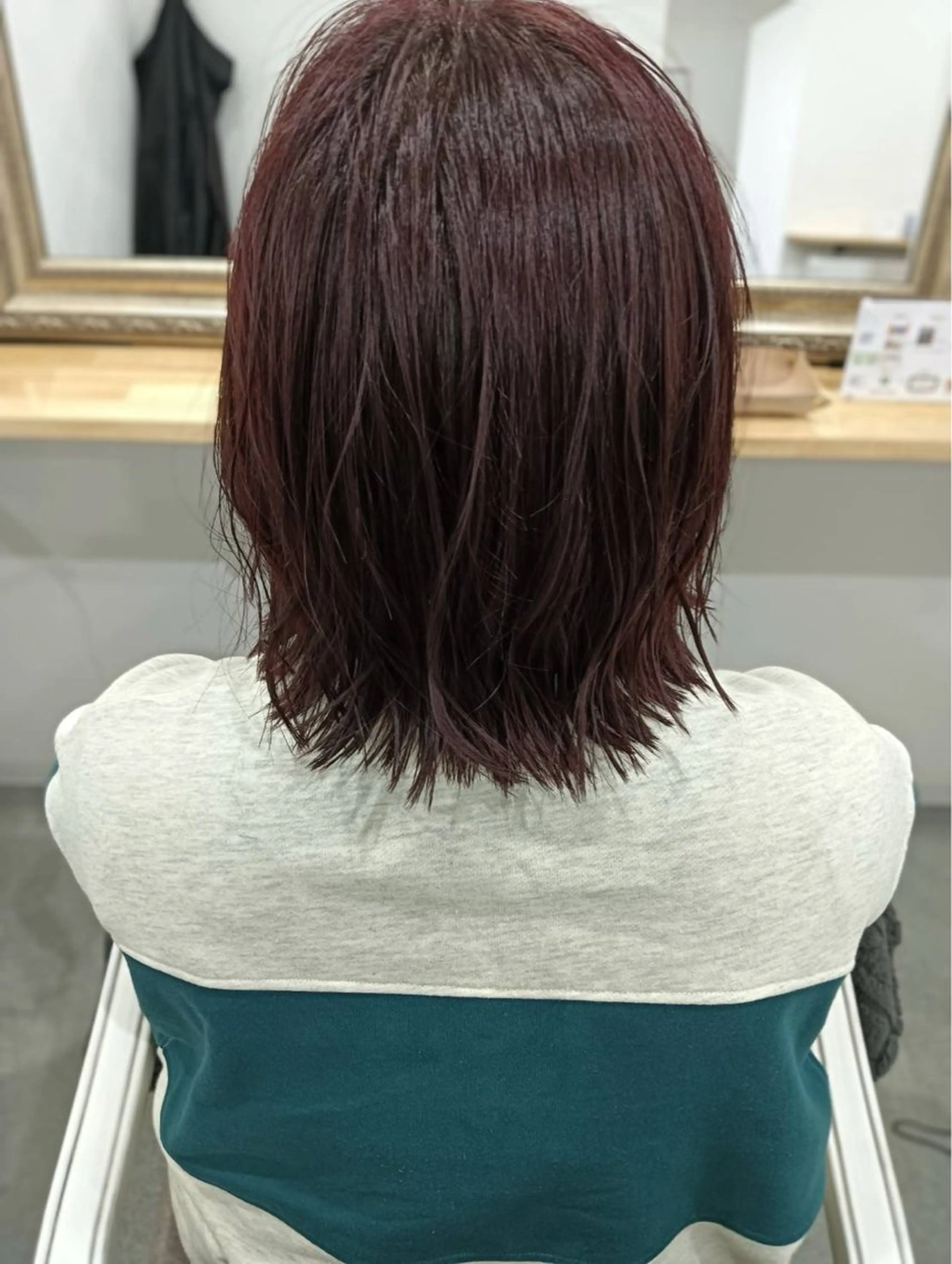 ショート カラー eclat hairのヘアスタイル