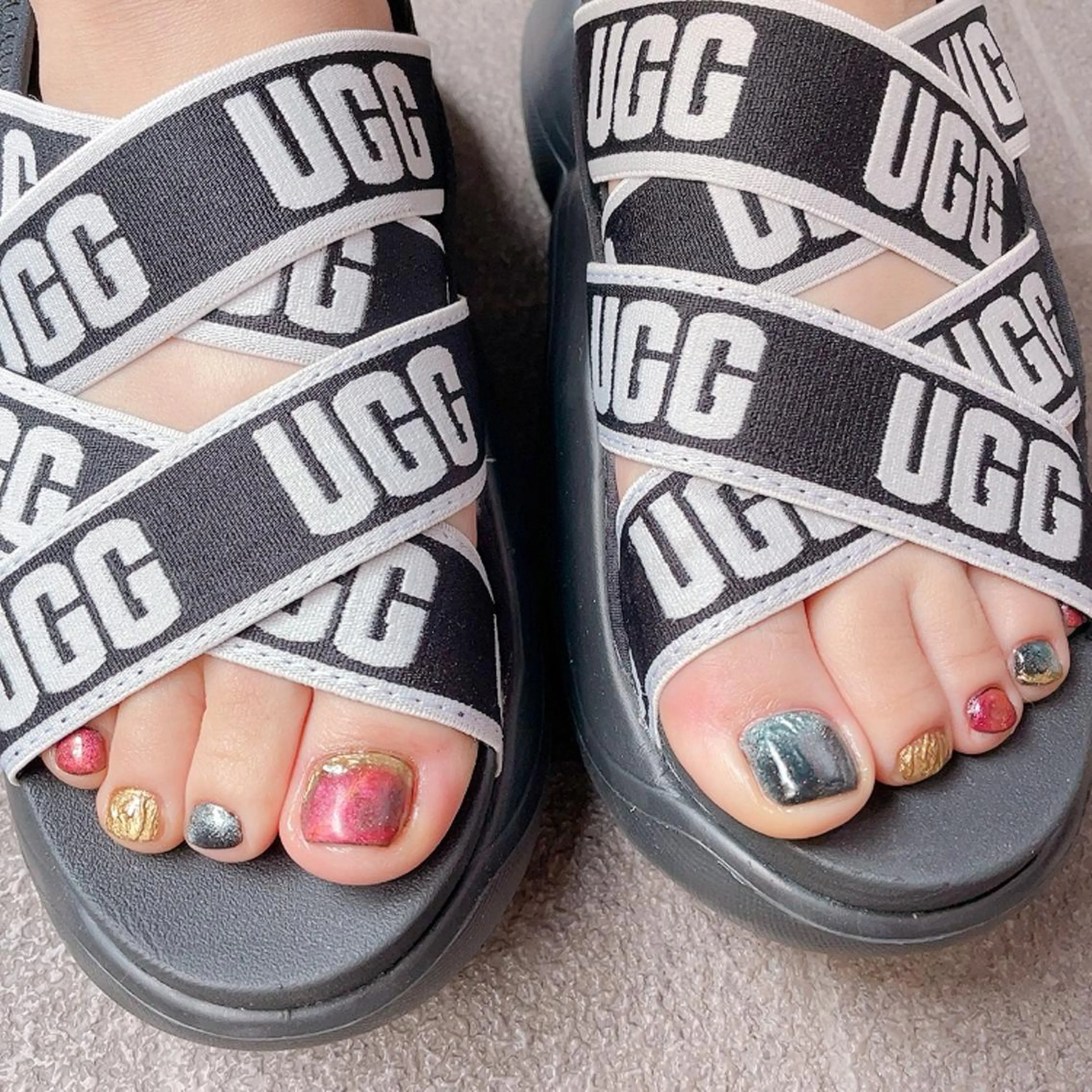 ネイル フットネイル 奥園 良恵のネイルデザイン