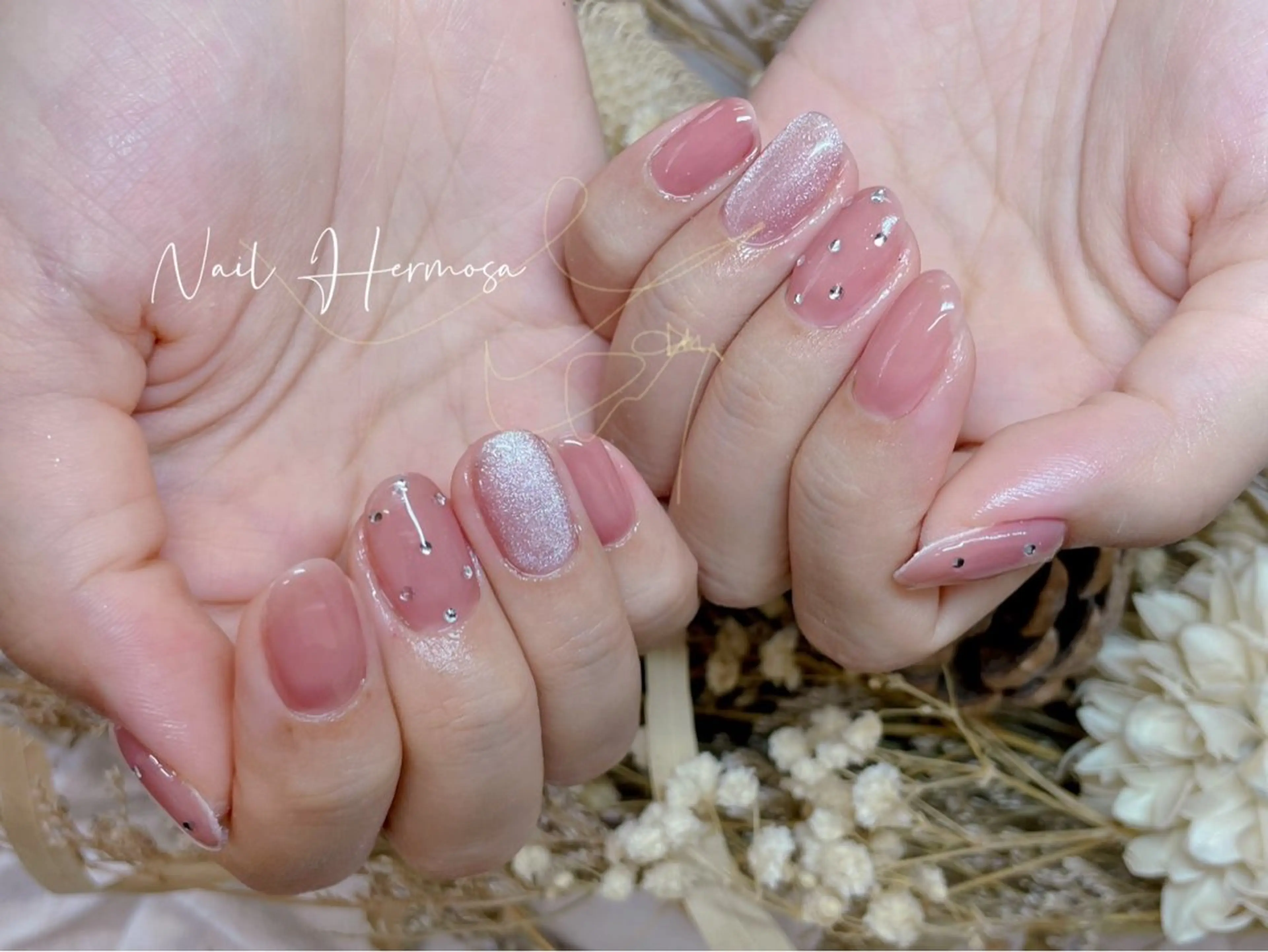 ネイル 長さ出し フラッシュネイル フットネイル ジェルネイル マグネットネイル ハンドネイル エルモサ YURIKAのネイルデザイン