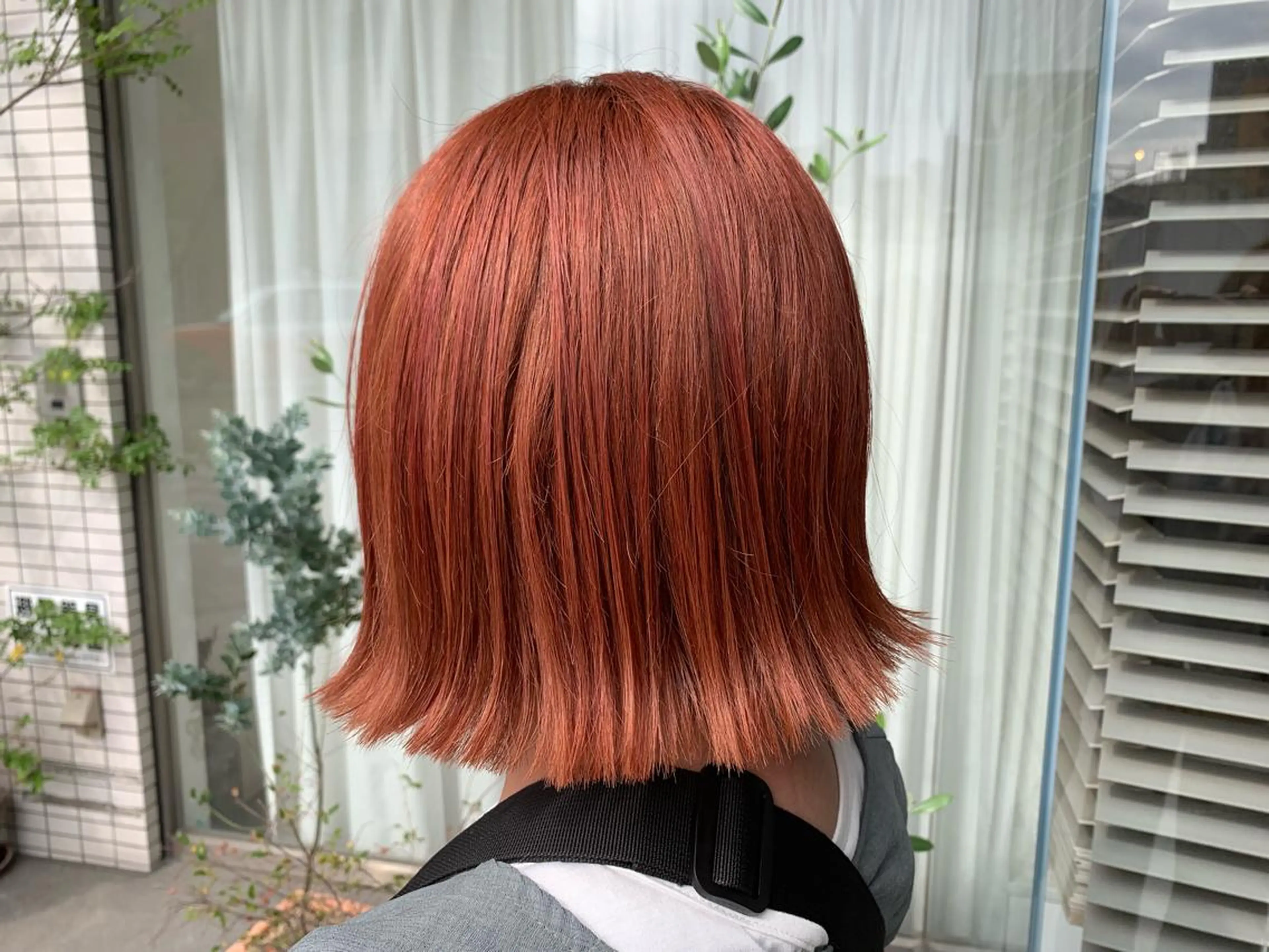 ミディアム カラー fio マナミのヘアスタイル