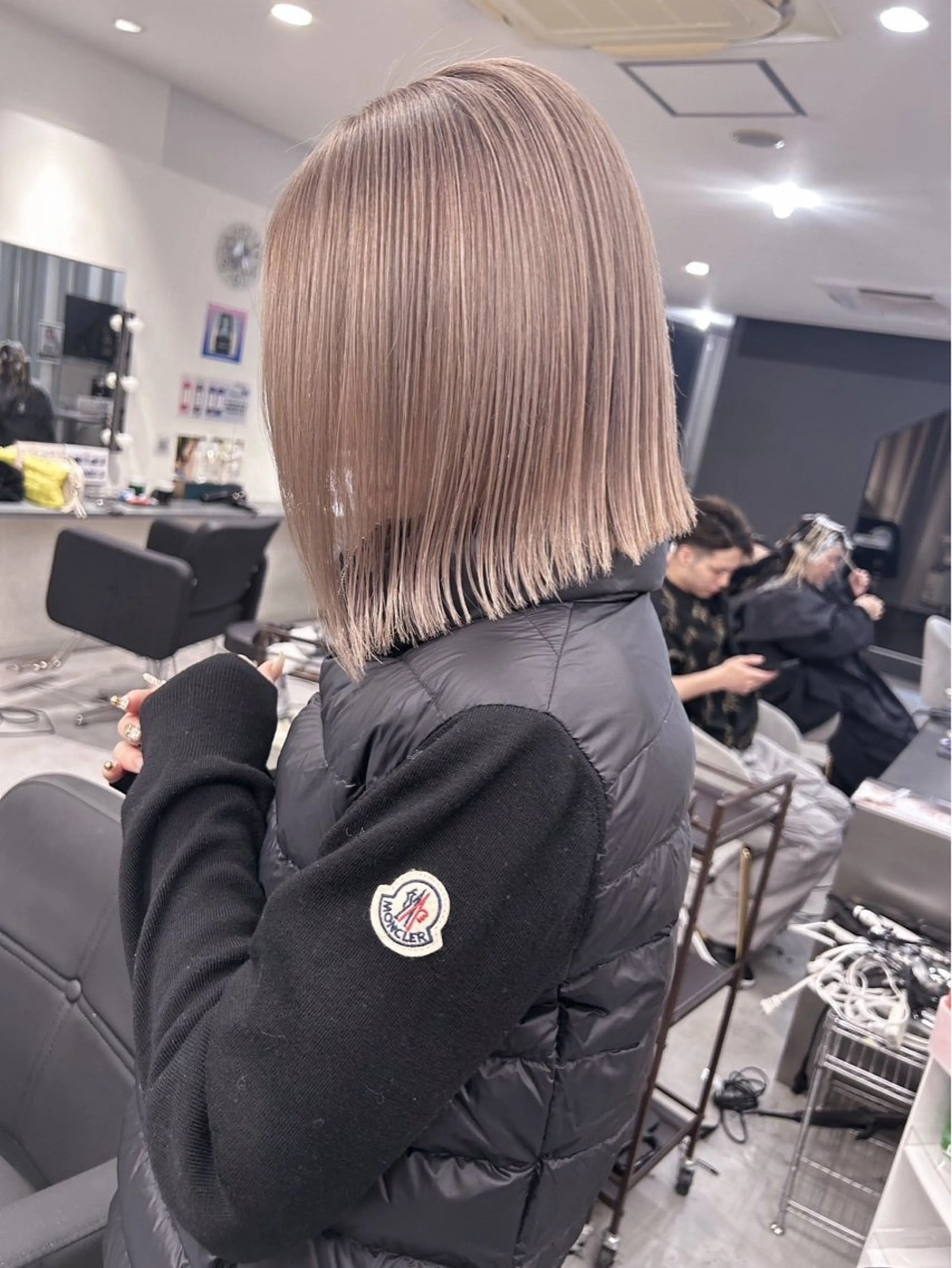 ミディアム カット ヘアカラー king highlight&extensions梅田所属・髪質改善/似合わ せ/ダブルカラー盛田のヘアスタイル