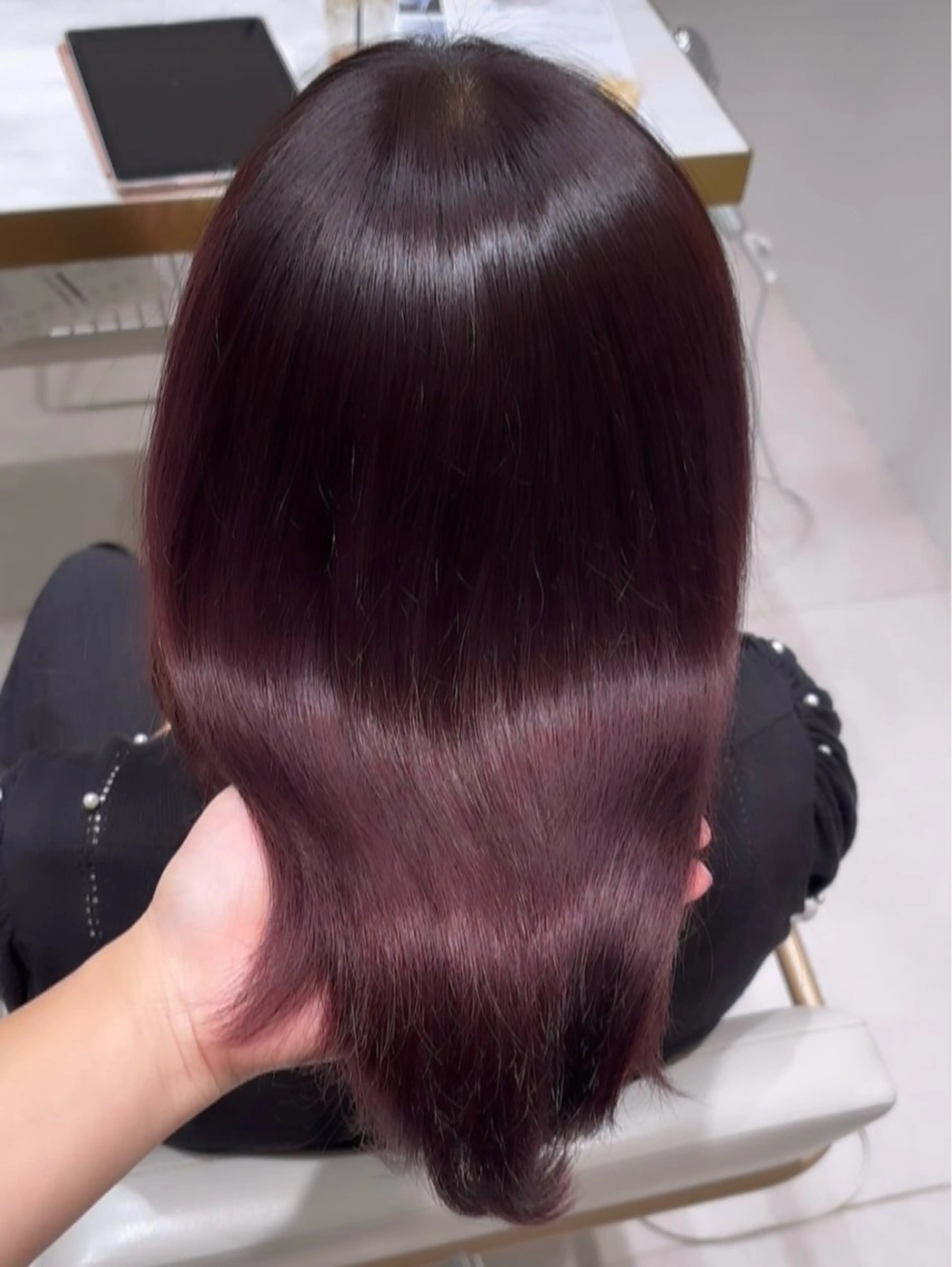 セミロング カラー 透明感カラー / レイヤー/ mamiのヘアスタイル