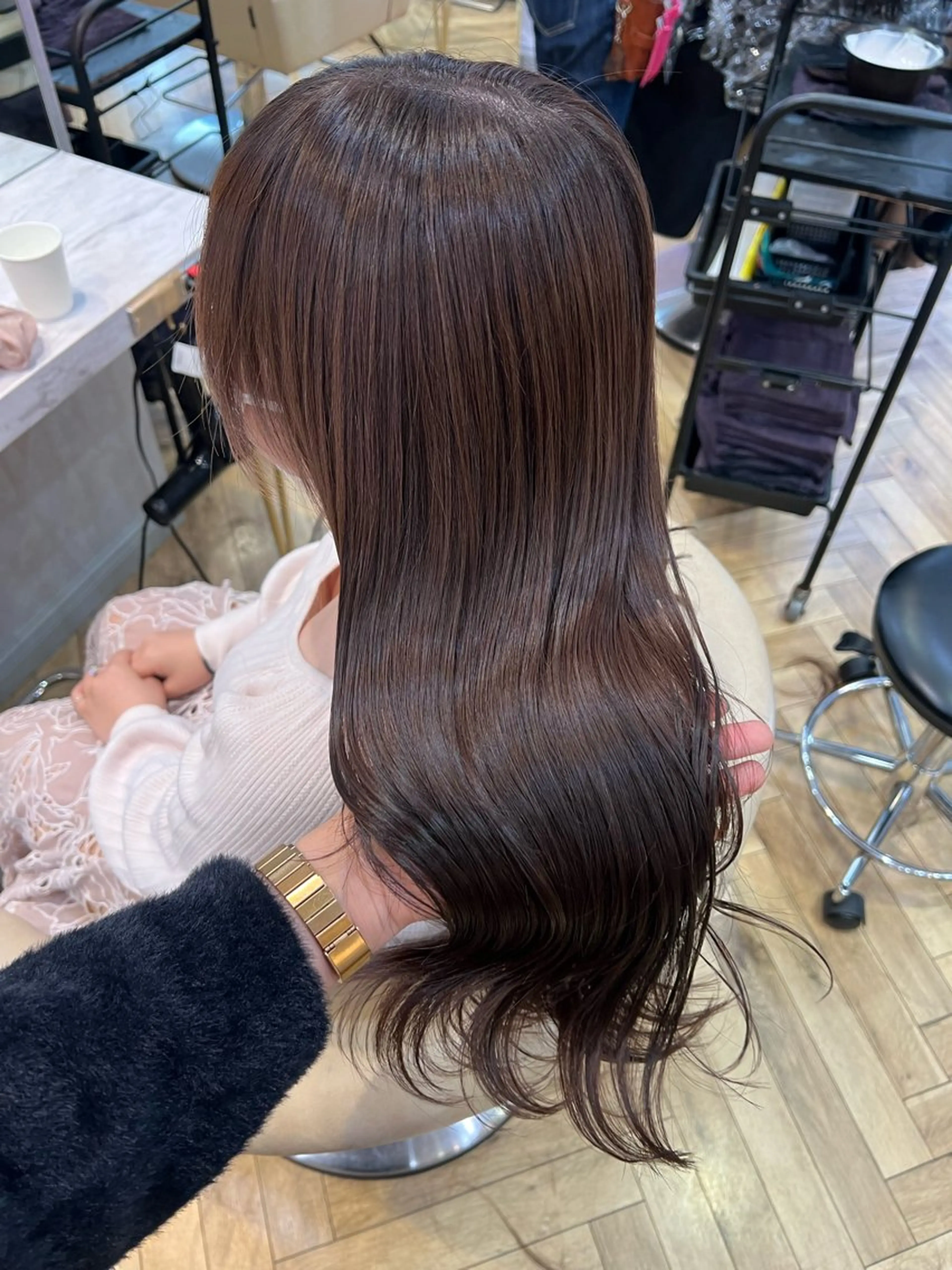 ミディアム カラー ピンクカラー カット ヘアカラー トリートメント ヘアセット 🎀韓国レイヤー🎀 顔周り　とばみかのヘアスタイル