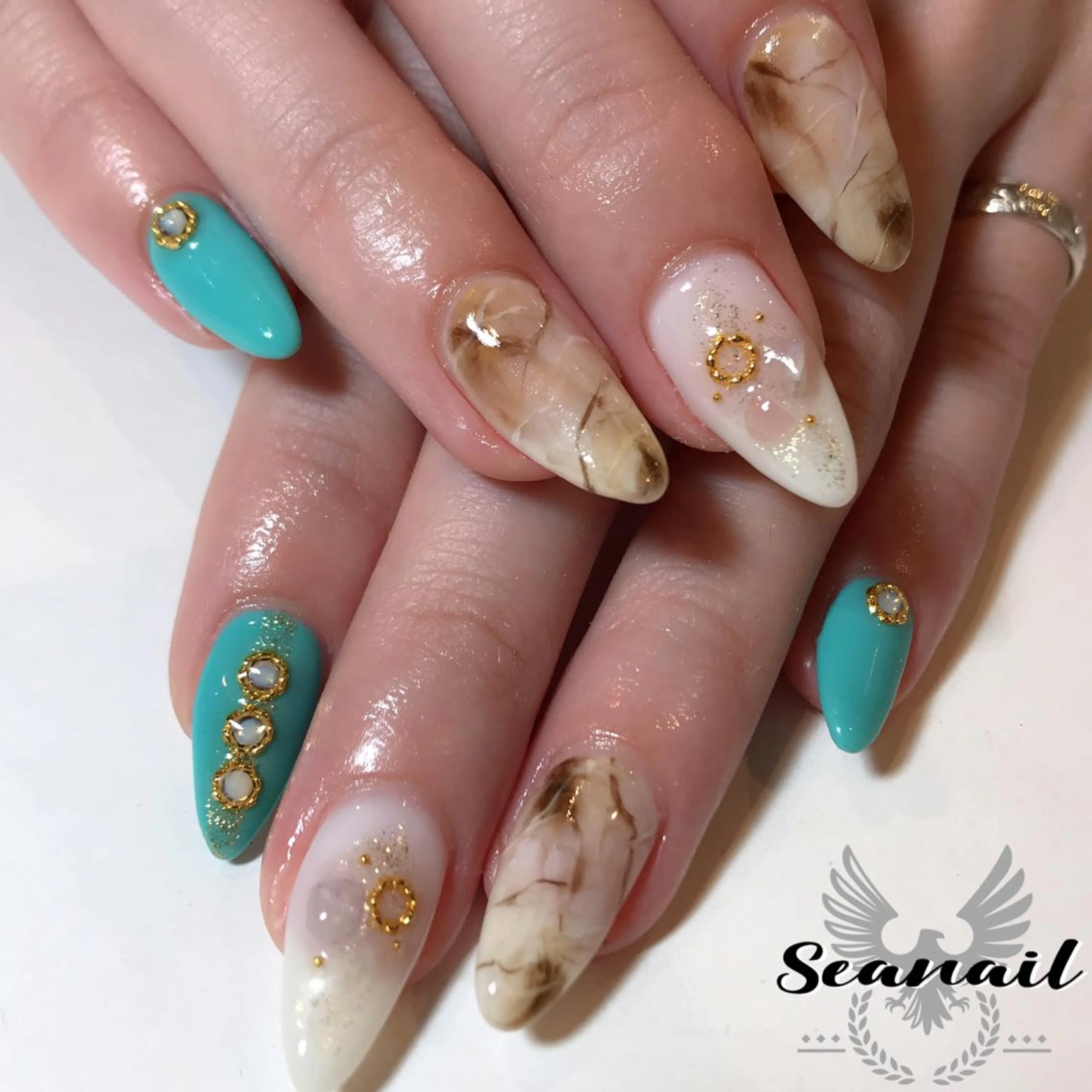 ネイル 小尾 栞のネイルデザイン