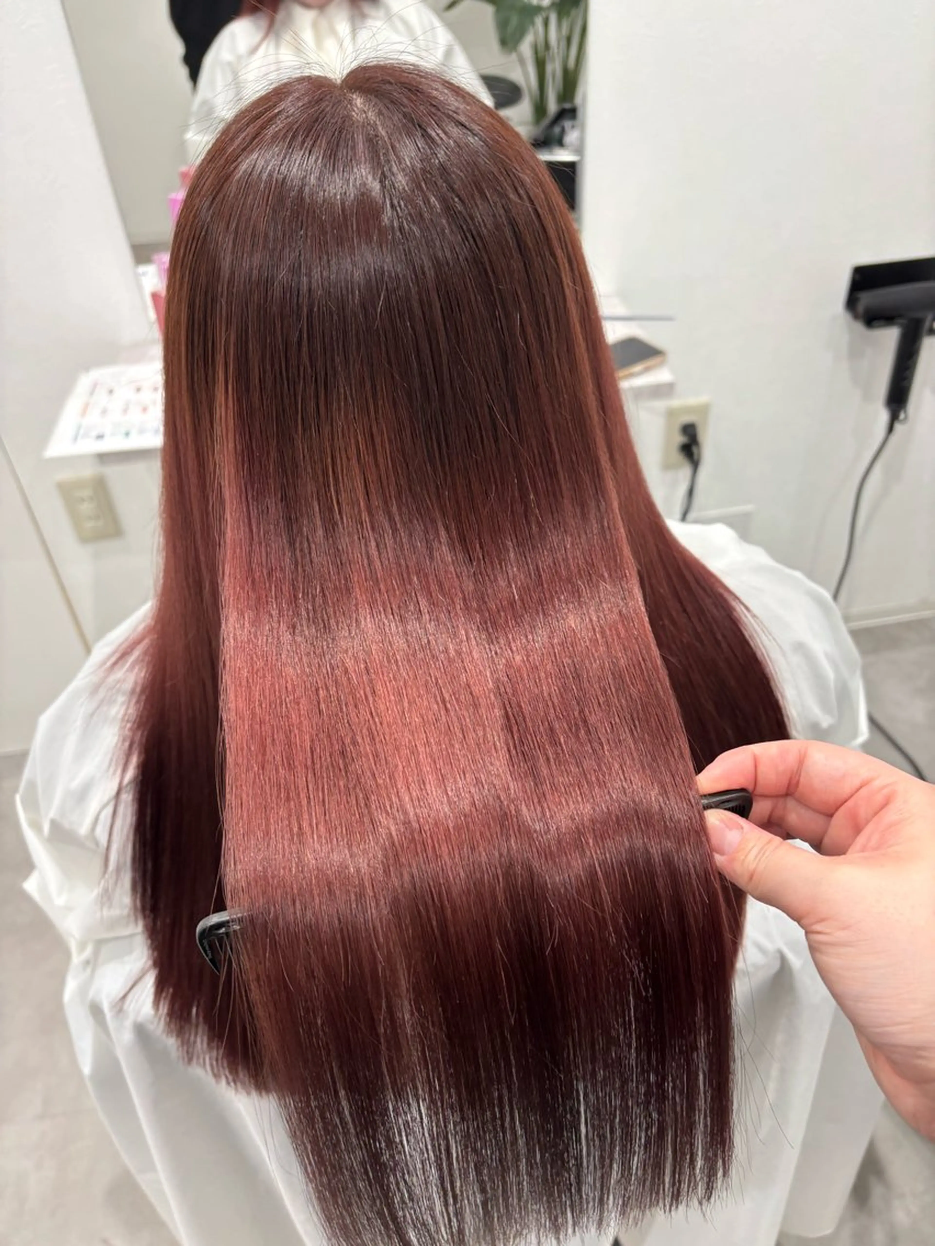 ロング カラー ブリーチ 縮毛矯正 カット ヘアカラー 縮毛矯正 トリートメント 髪質改善/透明感 カラー/内藤有須加のヘアスタイル