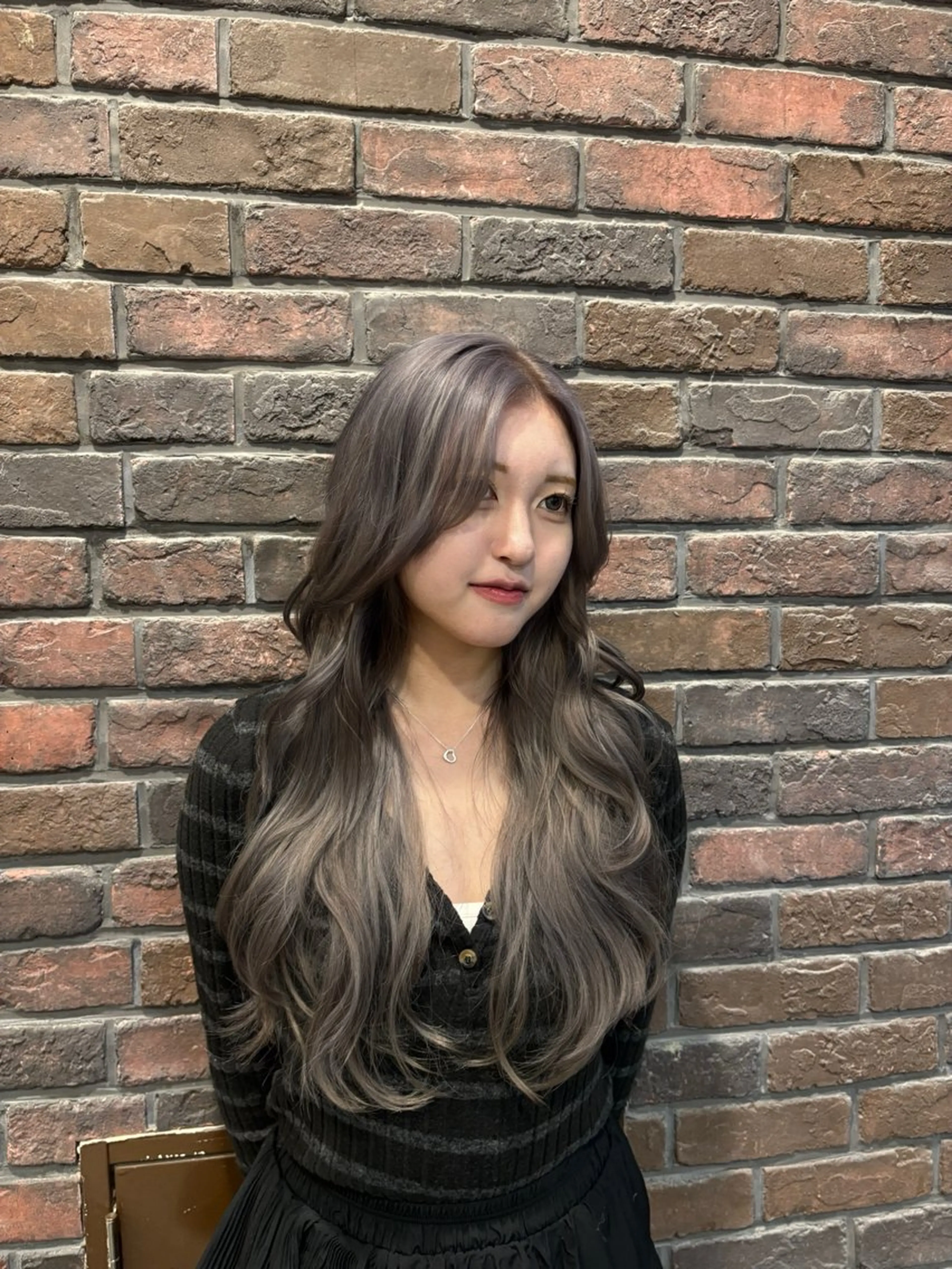 ロング カラー ダブルカラー カット ヘアカラー トリートメント 💕ハイトーン/ダメ ージ特化/MAO💕のヘアスタイル