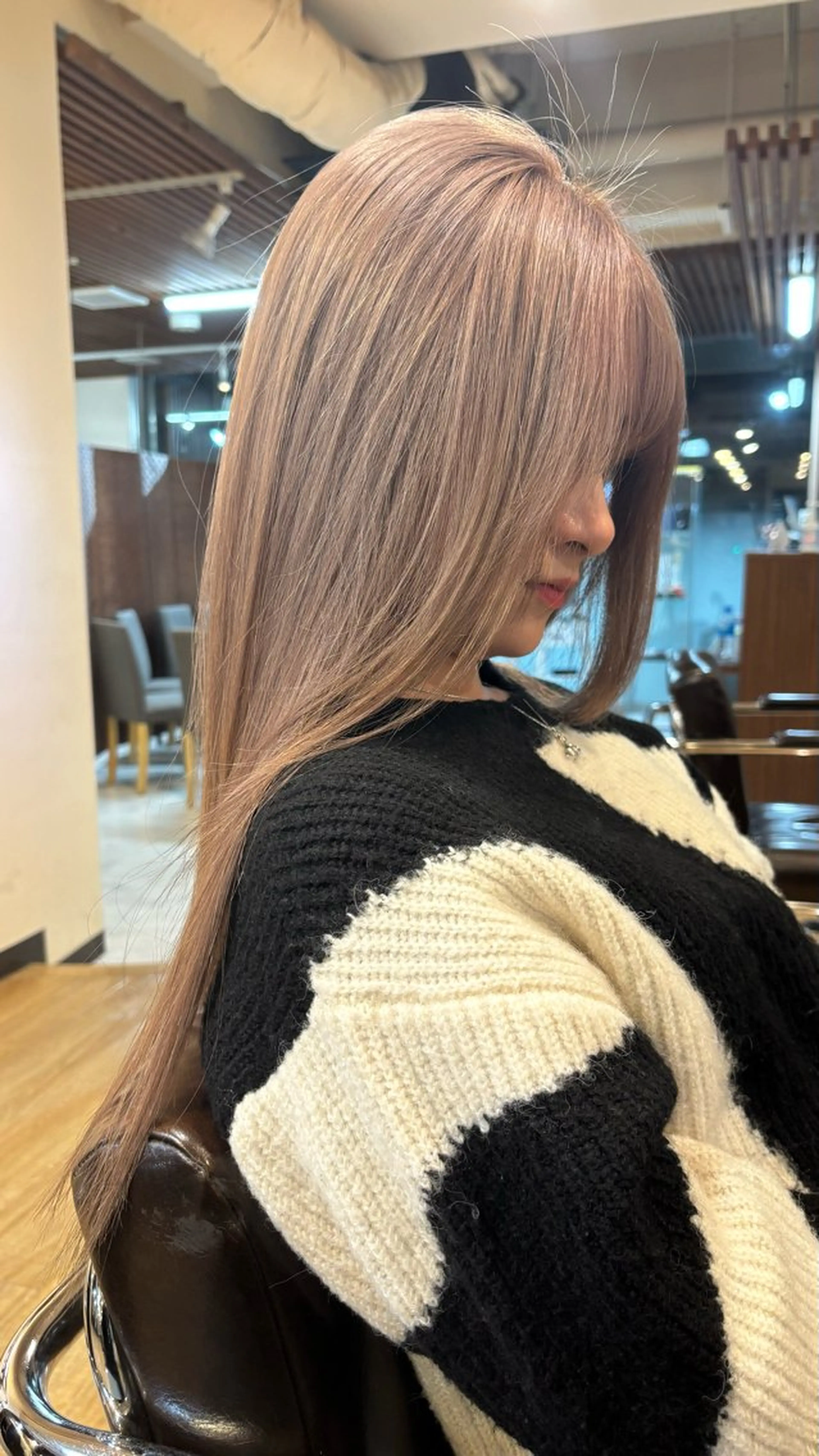 ロング カラー ベージュカラー ブリーチ ホワイトベージュ VIST by REVO所属・海外ヘア／ ハイトーン／竹井俊介のヘアスタイル