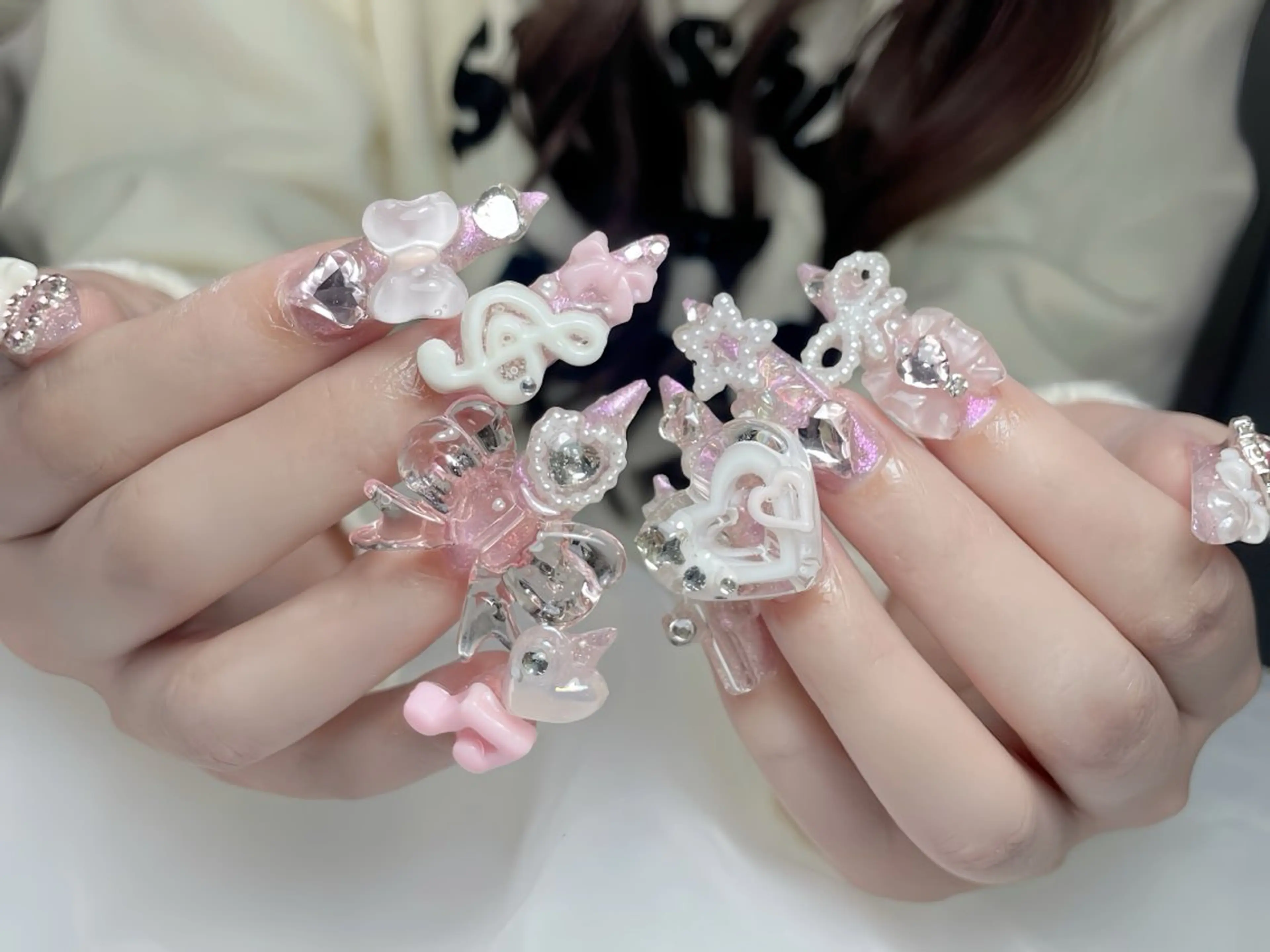 ネイル アートネイル 成人式 ロングネイル ニュアンスネイル スカルプネイル ハンドネイル Rin Nail 新大久保店のネイルデザイン