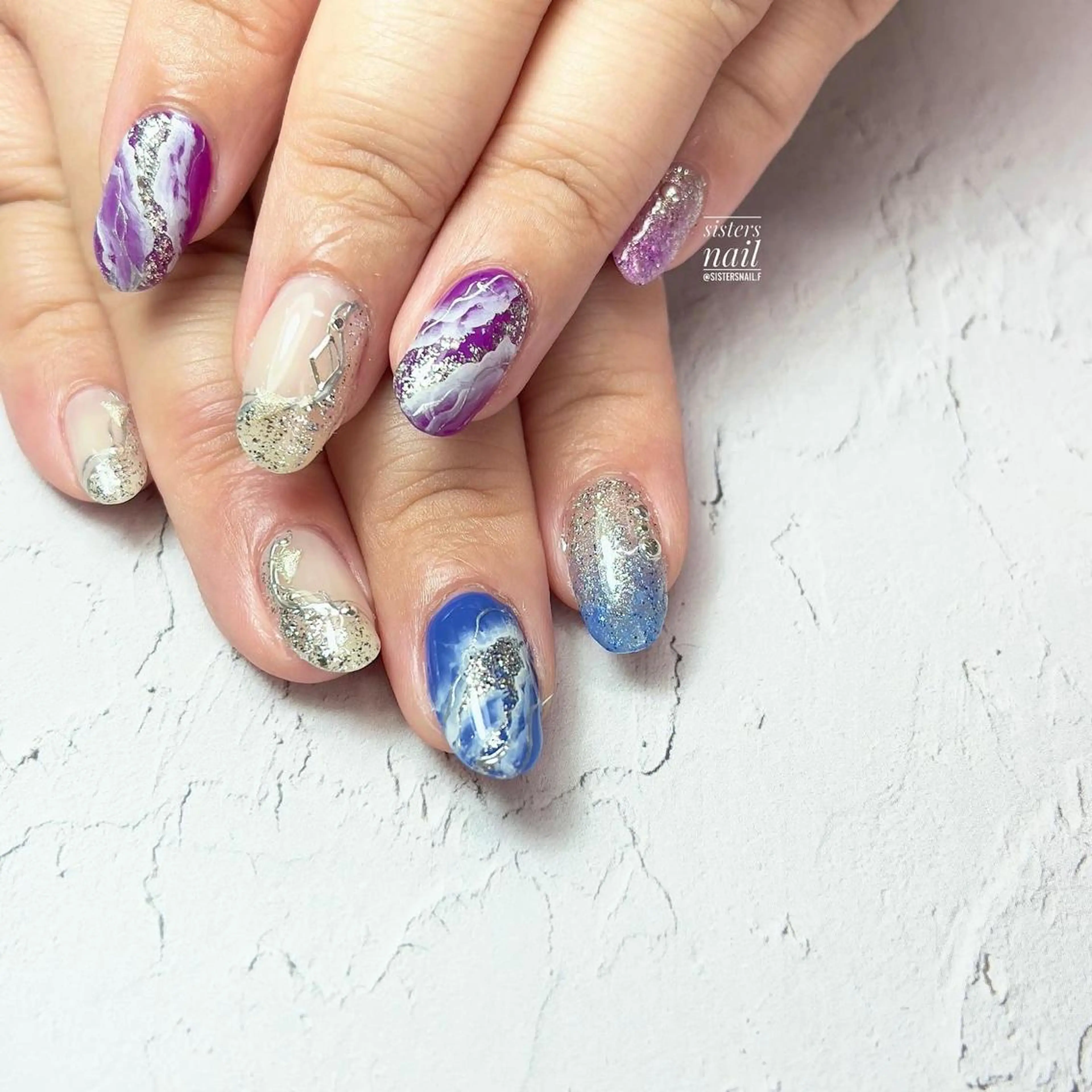 ネイル アートネイル カジュアル ジェルネイル キラキラネイル ラメ(グリッター) sisters nail.fのネイルデザイン