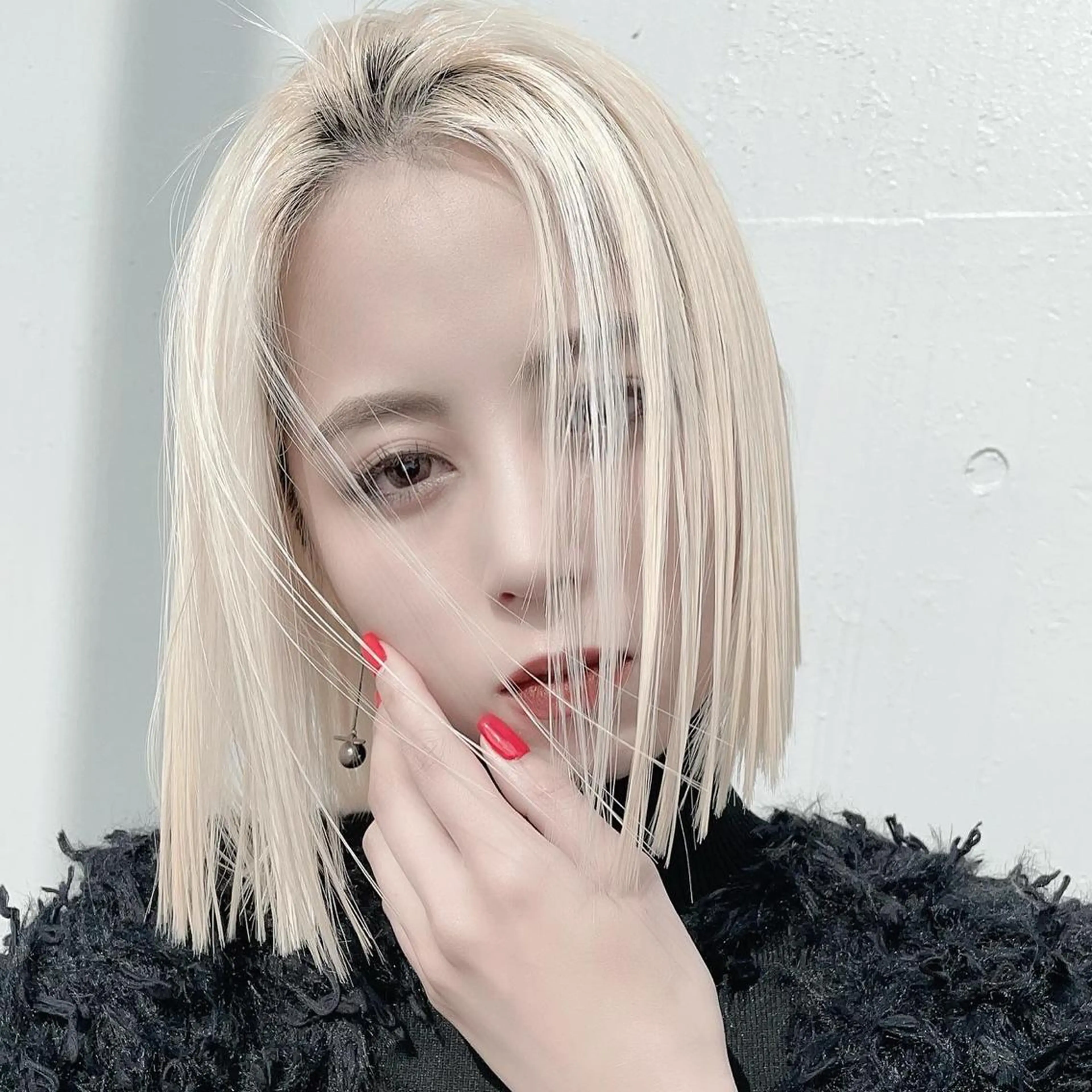 セミロング カラー ブロンド カット ヘアカラー トリートメント ヘアセット 💜ハイトーン💛 マジカルかいちゃんのヘアスタイル