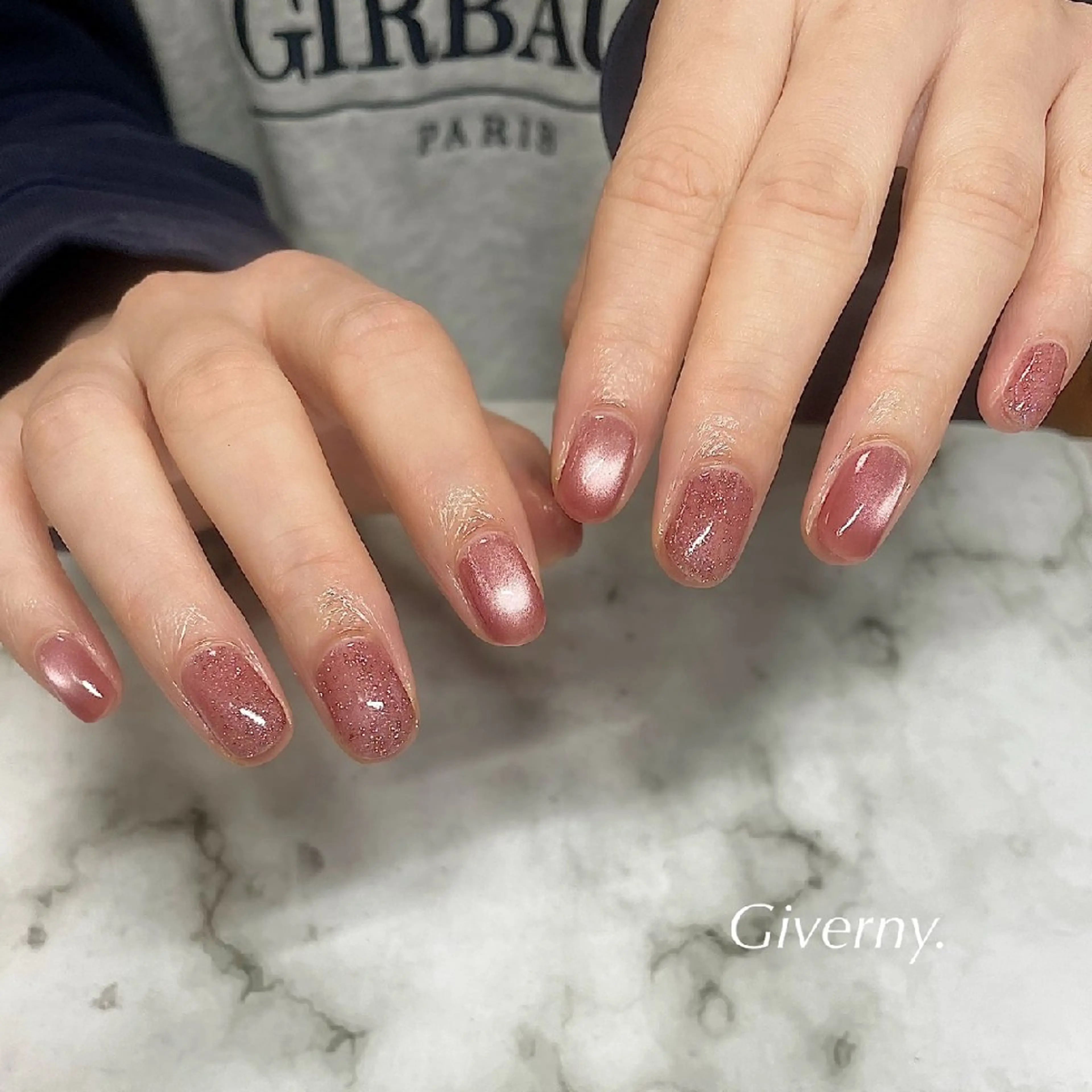 ネイル フラッシュネイル マグネットネイル 冬ネイル ハンドネイル Giverny .のネイルデザイン