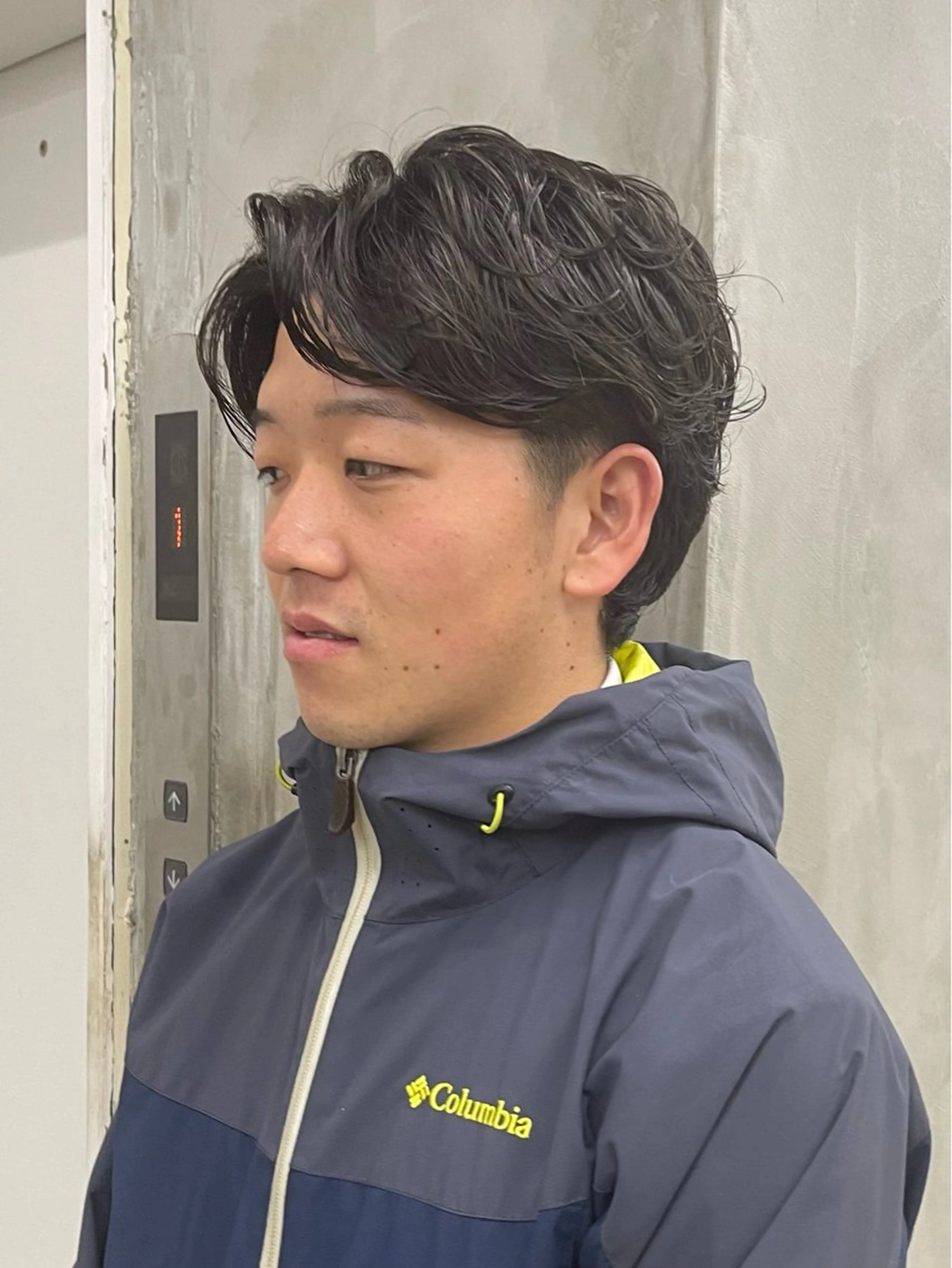 パーマ メンズ センターパート フェザーパーマ メンズパーマ カット パーマ メンズカット パーマ[佐橋]のヘアスタイル