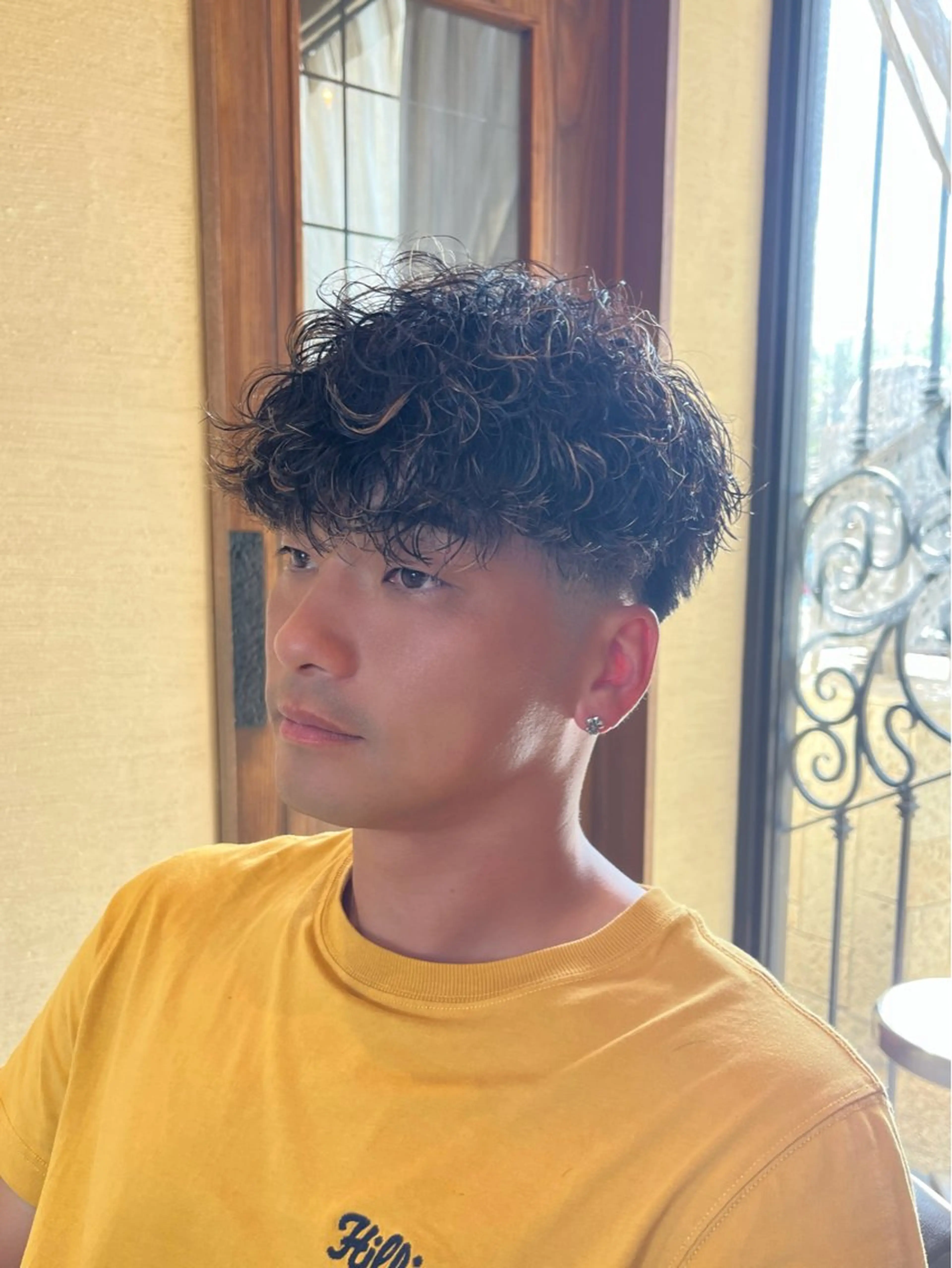 パーマ メンズ スペインカール パーマ/艶カラー/ 髪質改善/伊藤愛麻のヘアスタイル