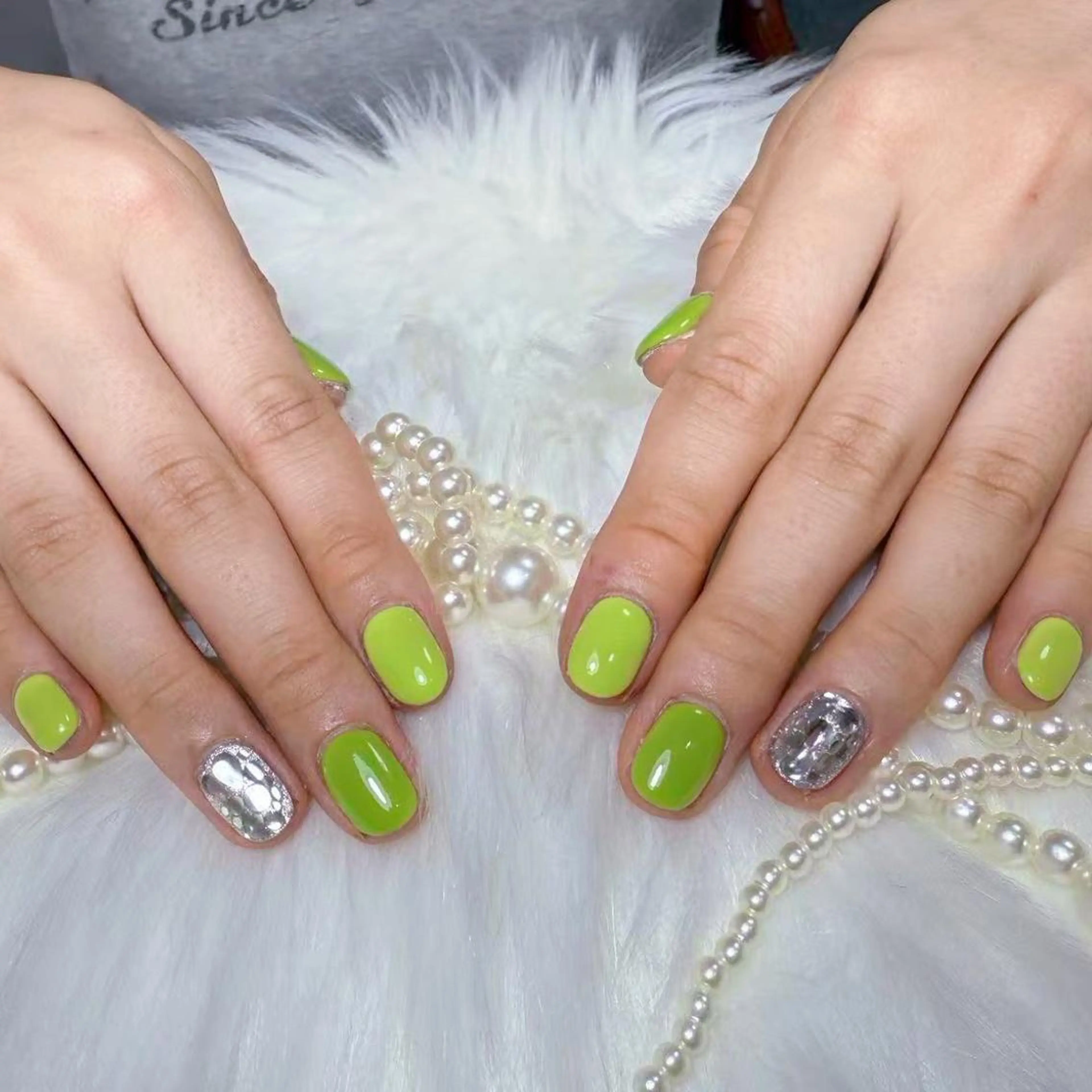 ネイル アートネイル オーロラネイル ガーリー キラキラネイル マグネットネイル ハンドネイル Diamond ✨のネイルデザイン